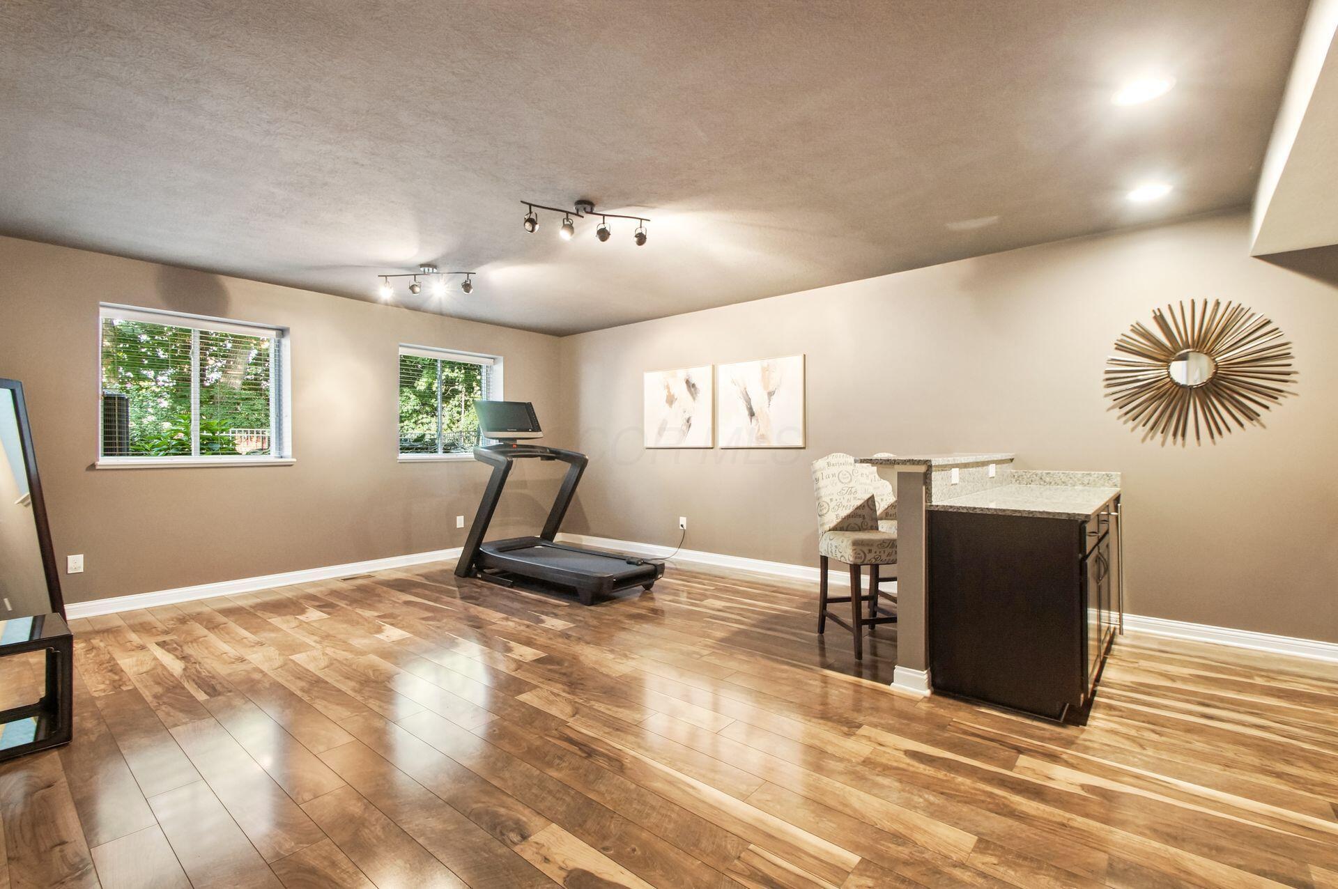 272 Coal Bend