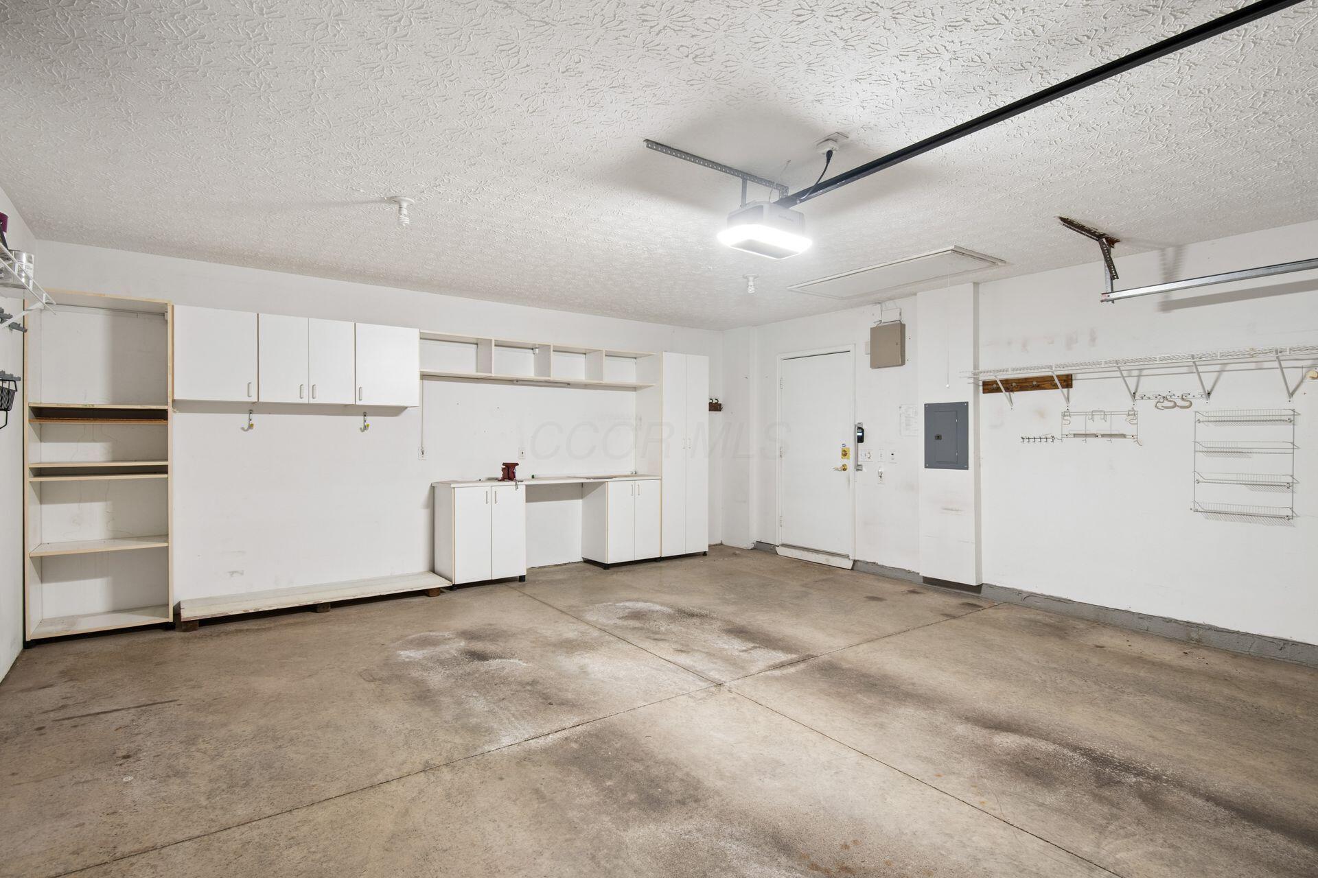 5648 Meadowood Lane