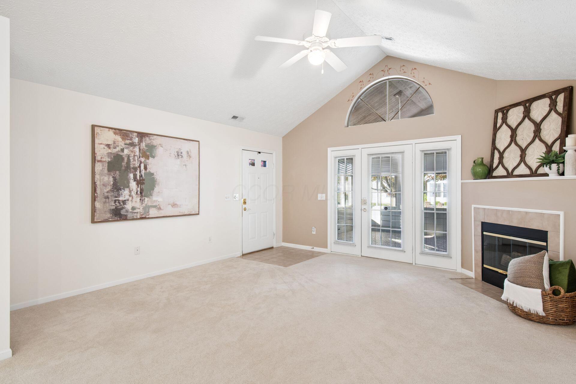 5648 Meadowood Lane
