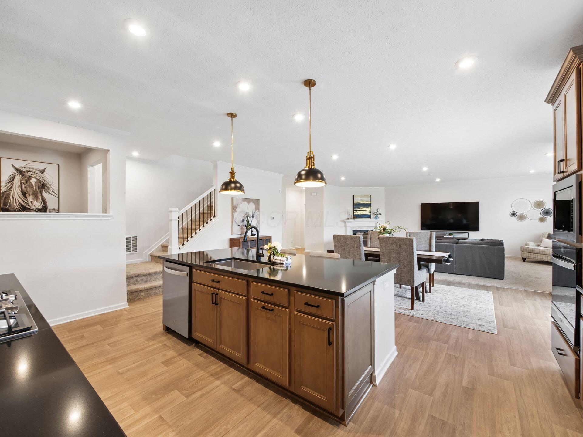 994 Ping Lane