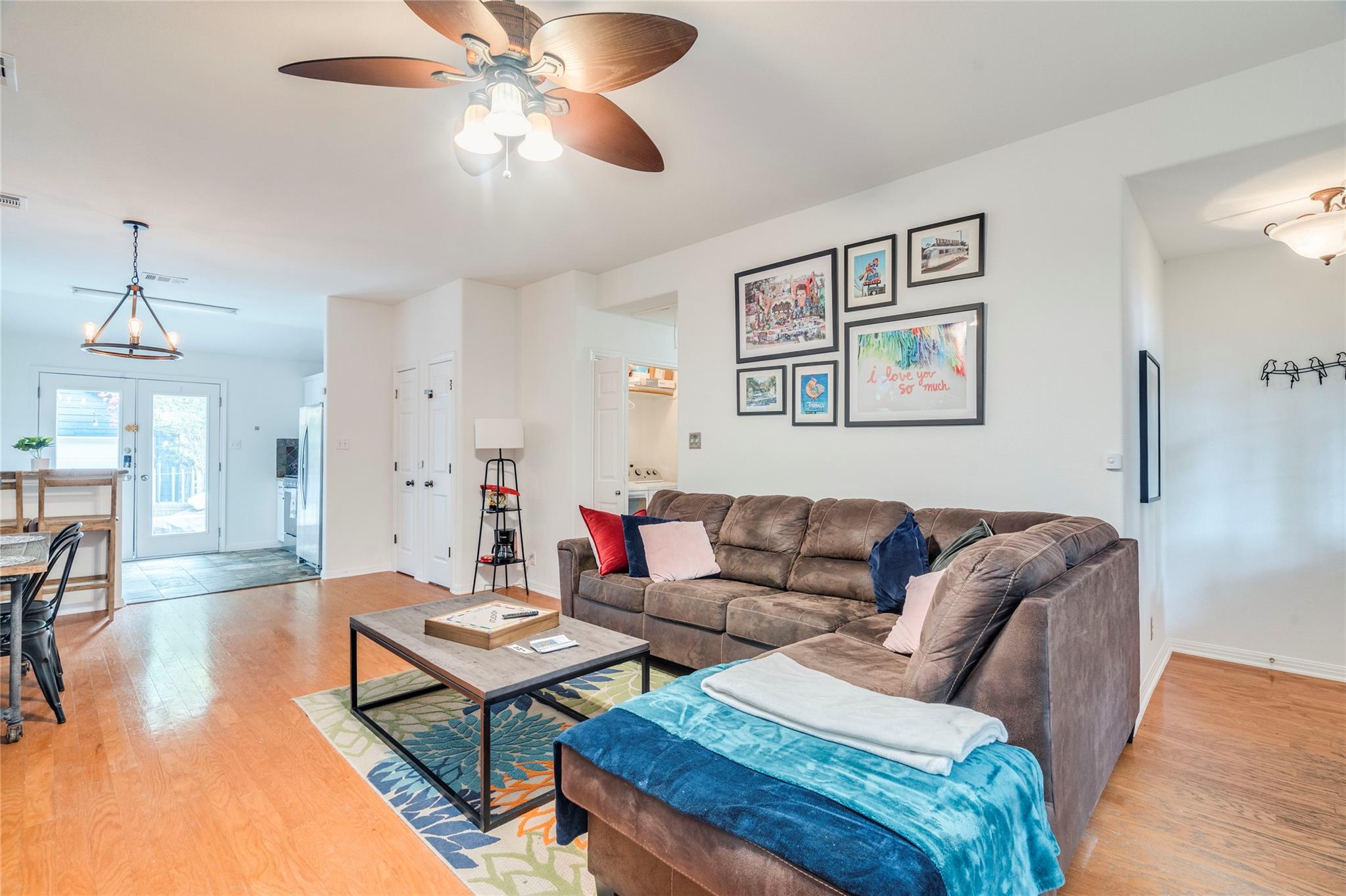 708 W Annie ST