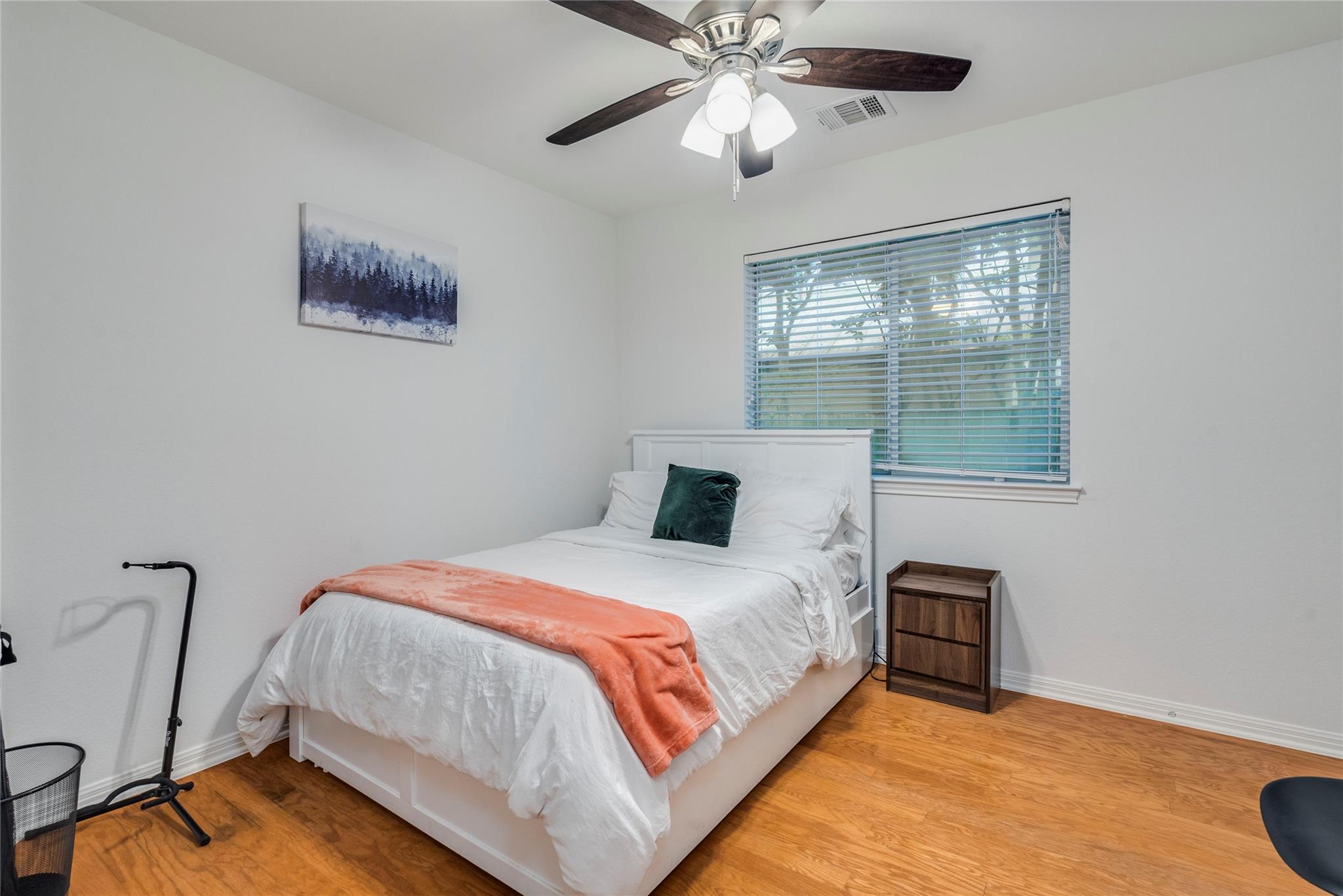 708 W Annie ST