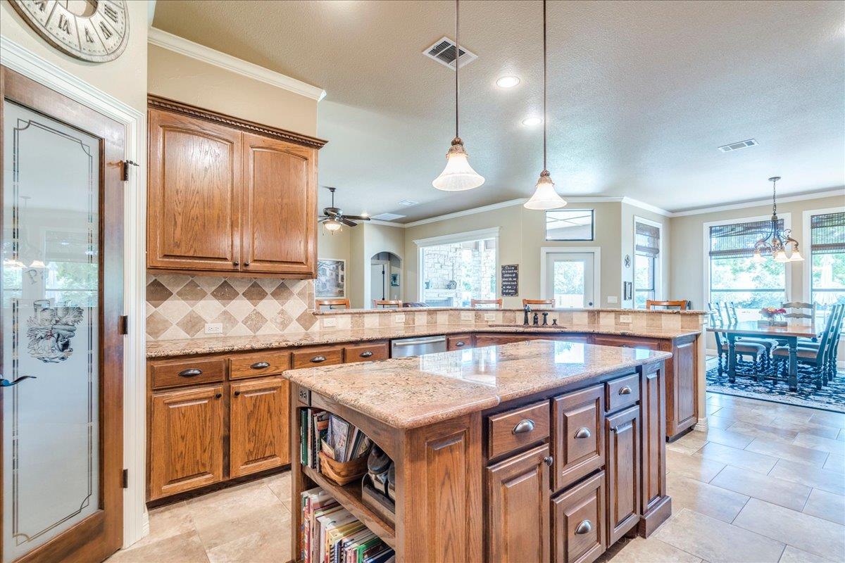 124 Layton WAY