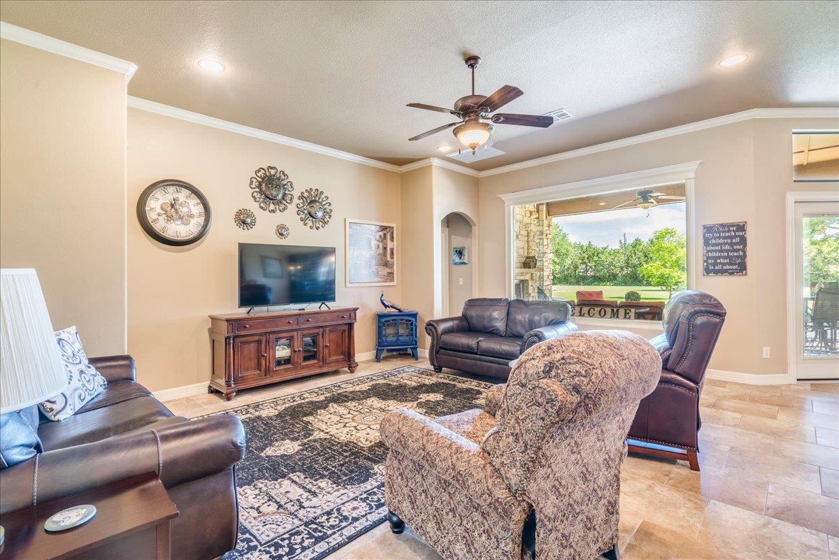 124 Layton WAY