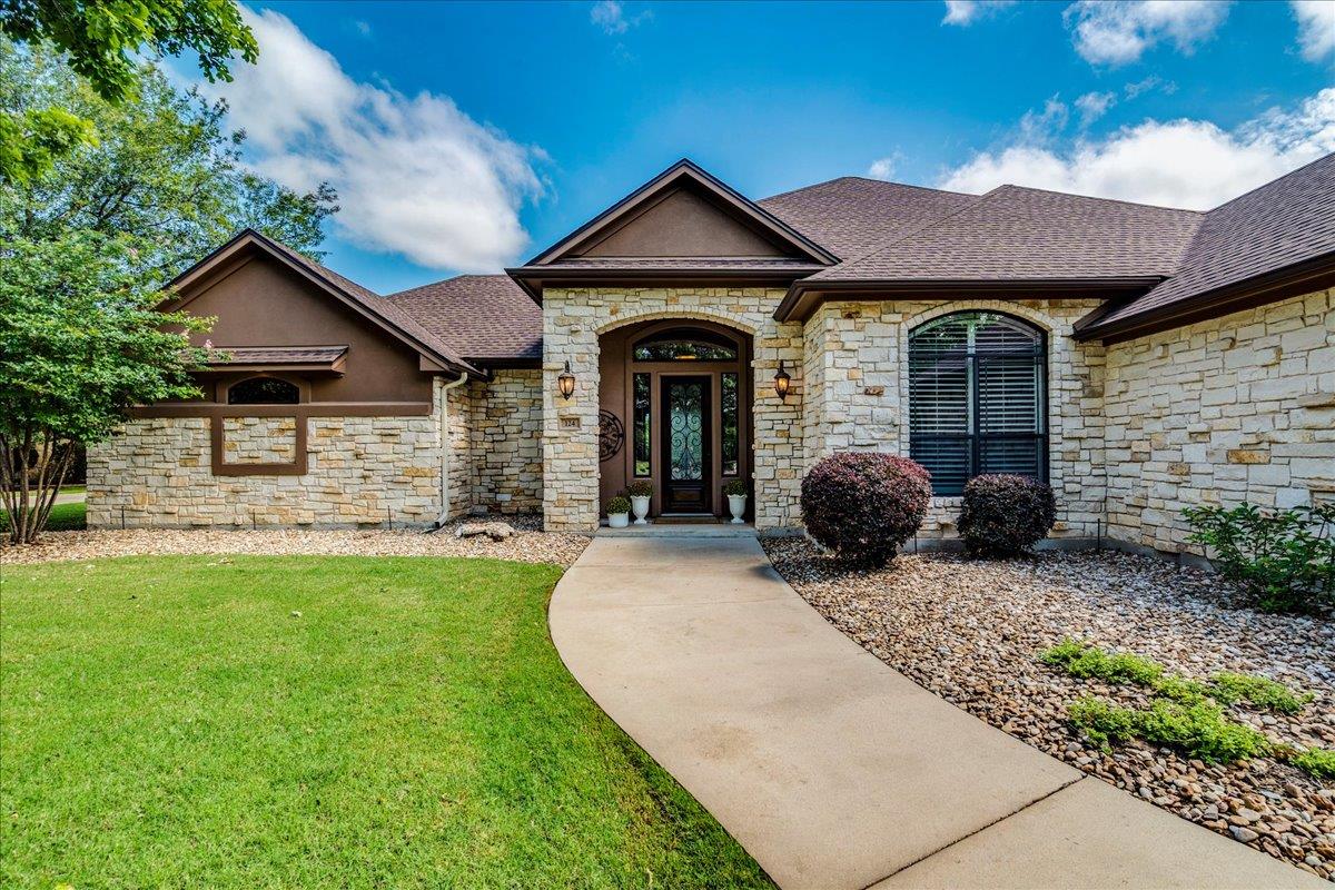 124 Layton WAY