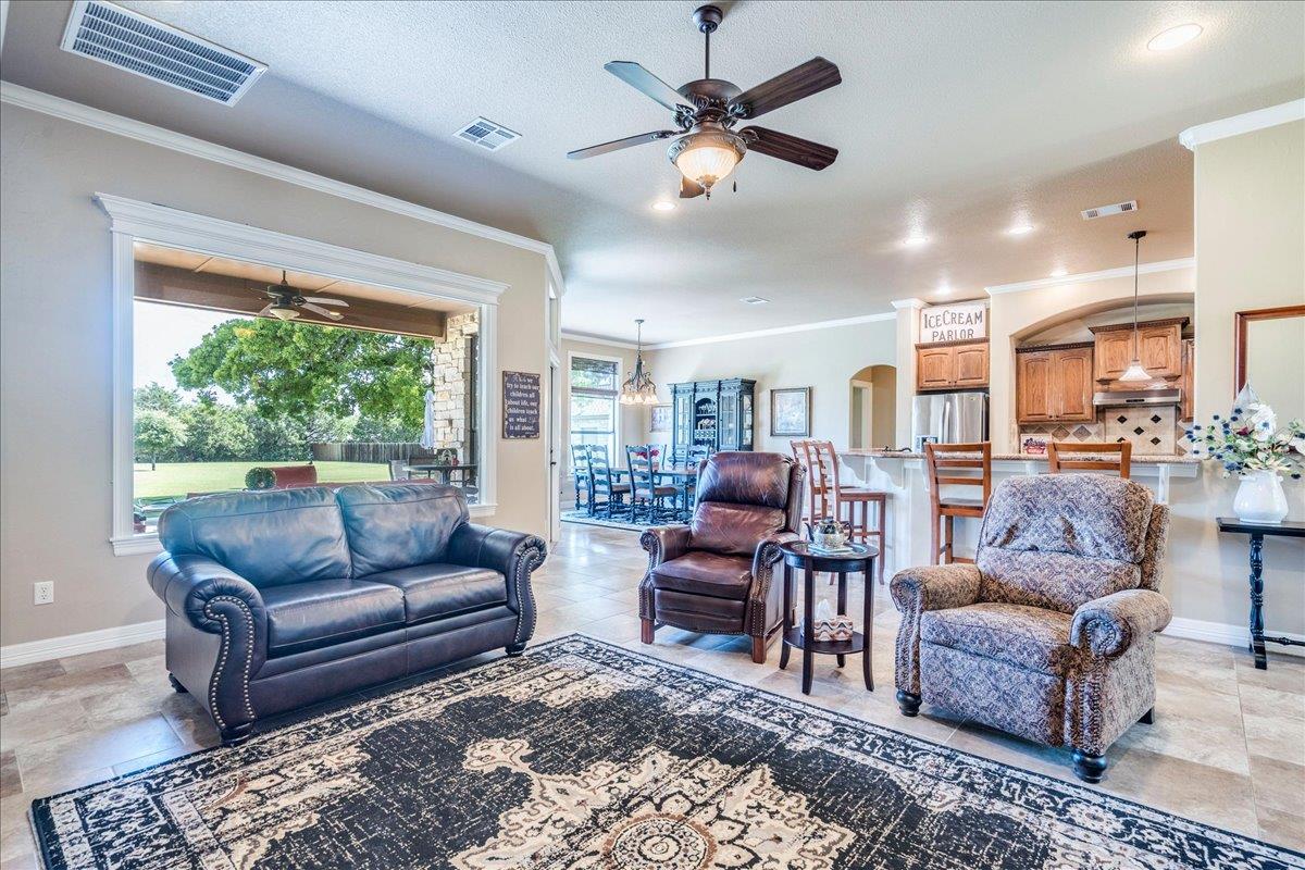 124 Layton WAY