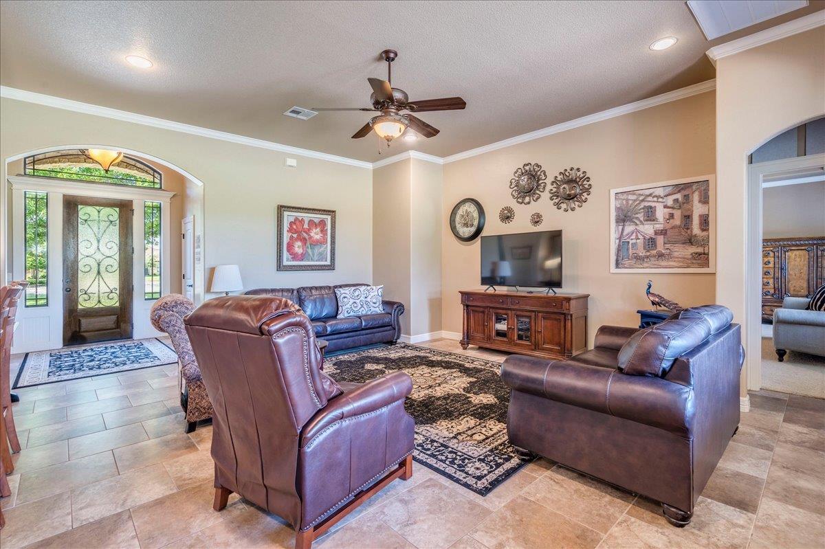 124 Layton WAY