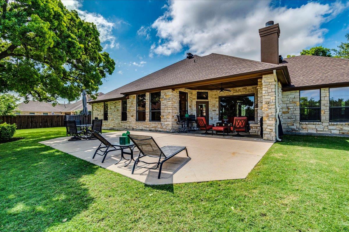 124 Layton WAY