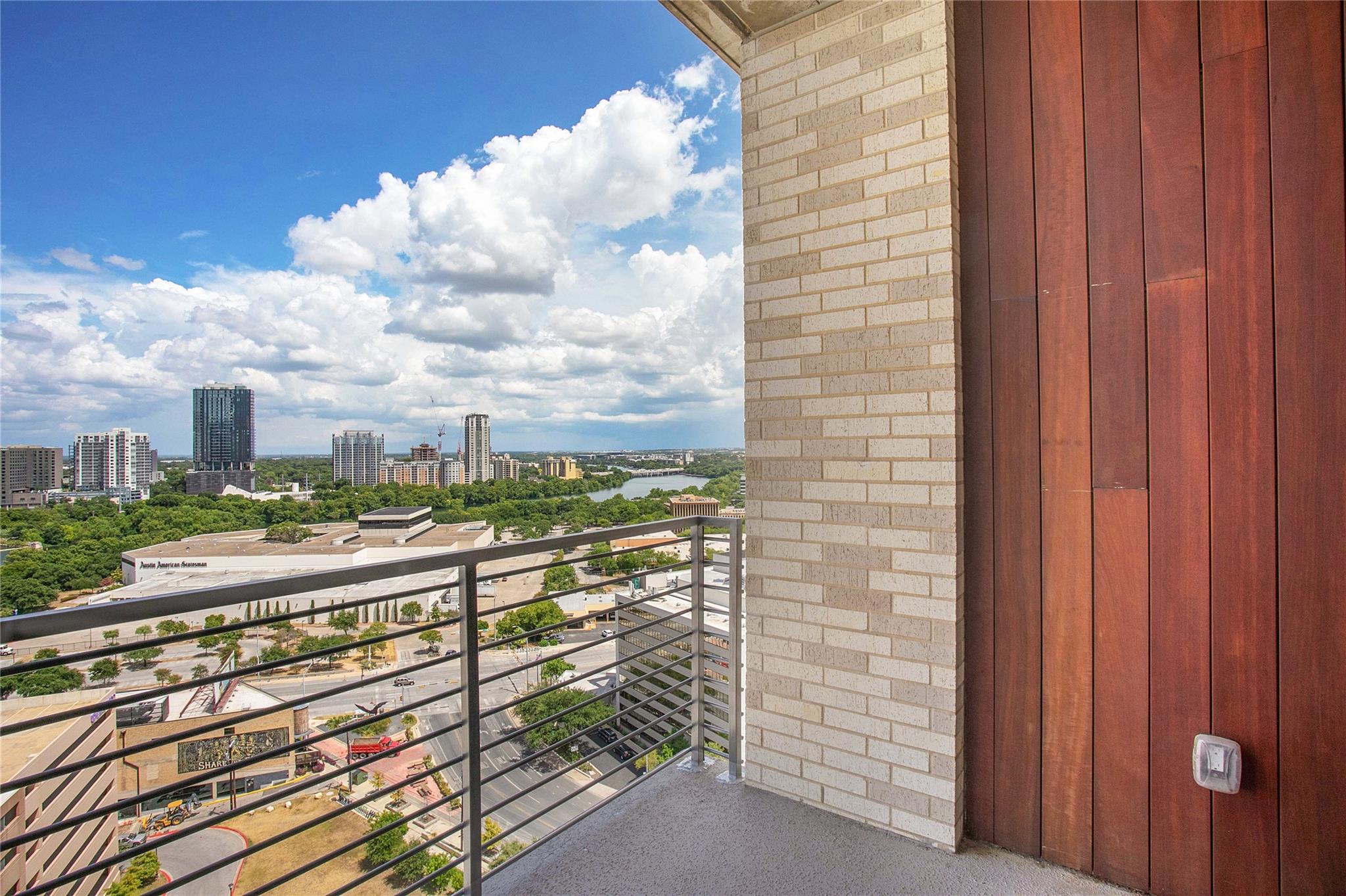 214 Barton Springs RD # 1910