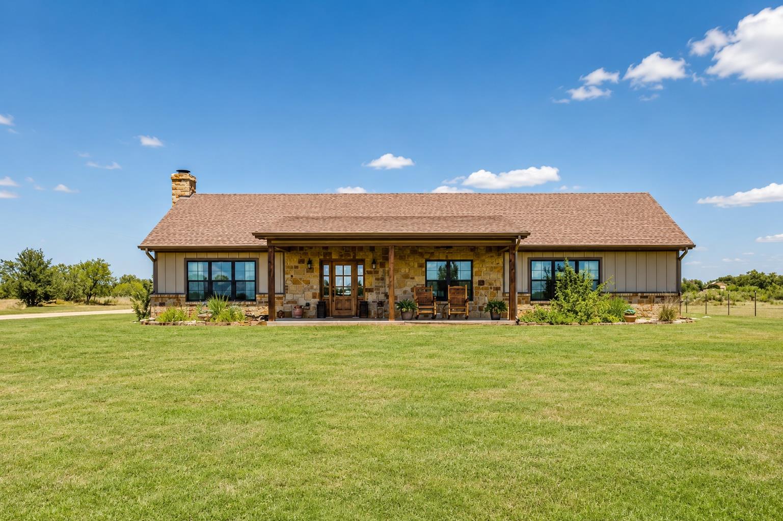 19892 Vilas RD