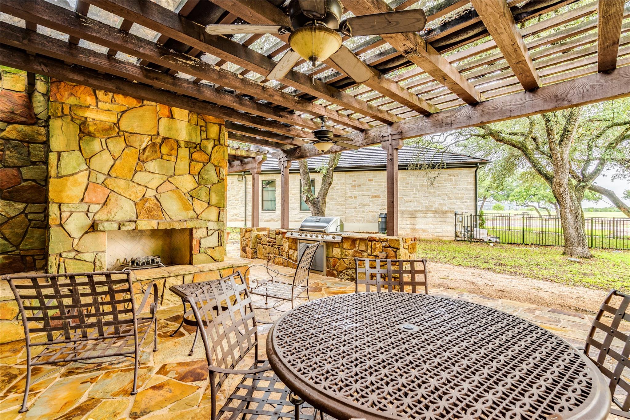 171 Oak Grove CV