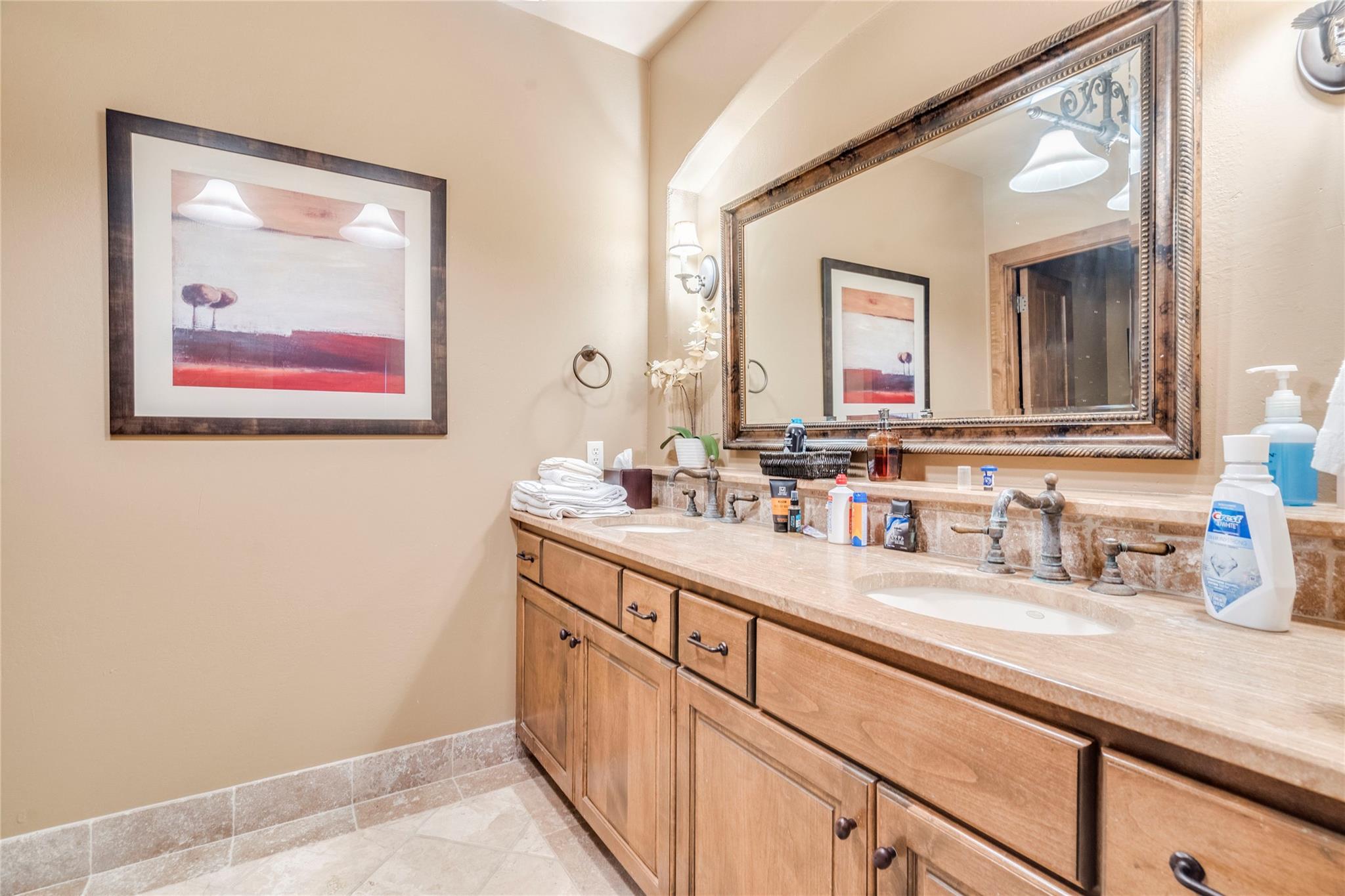 171 Oak Grove CV