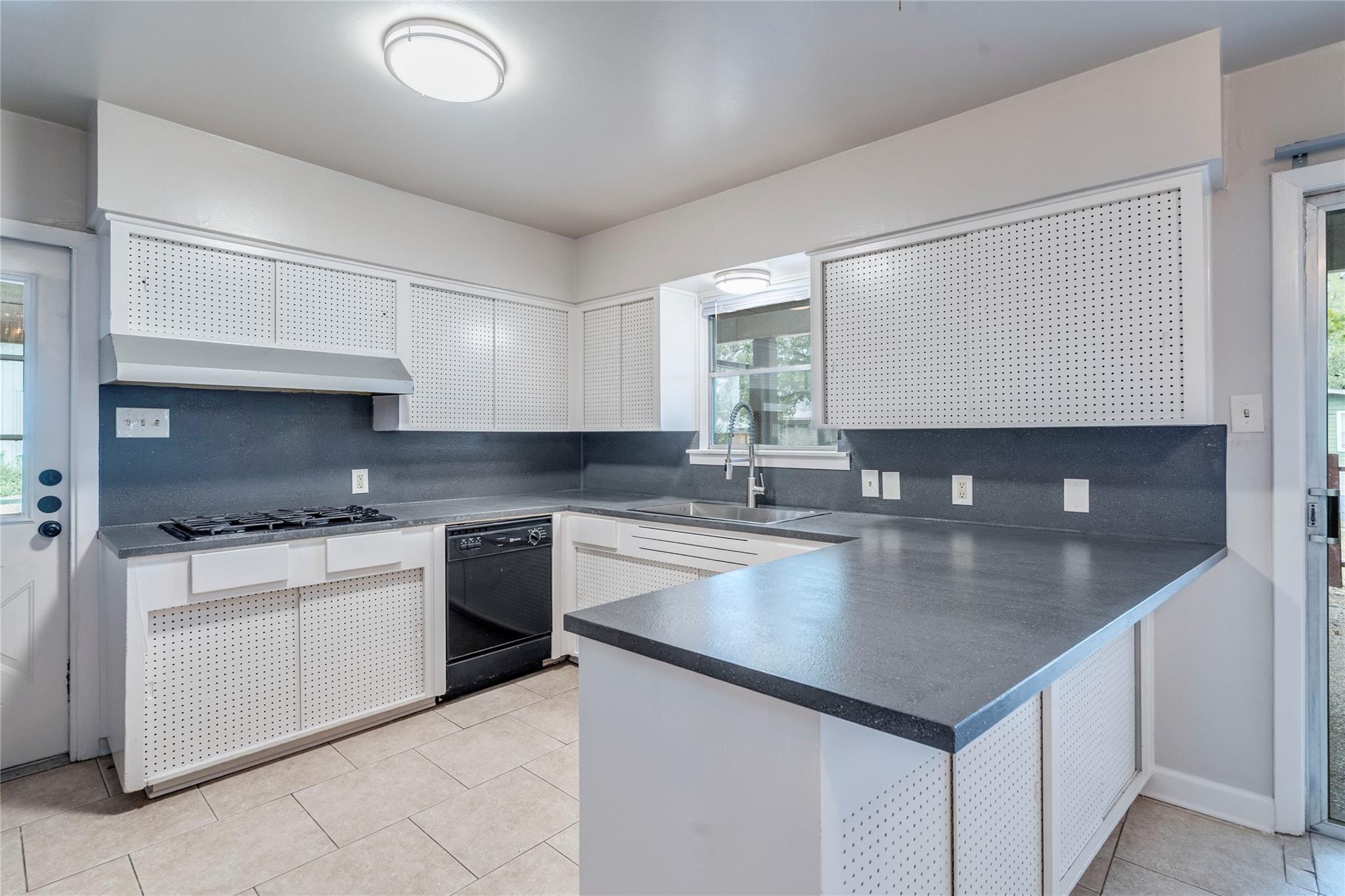 4622 Philco DR