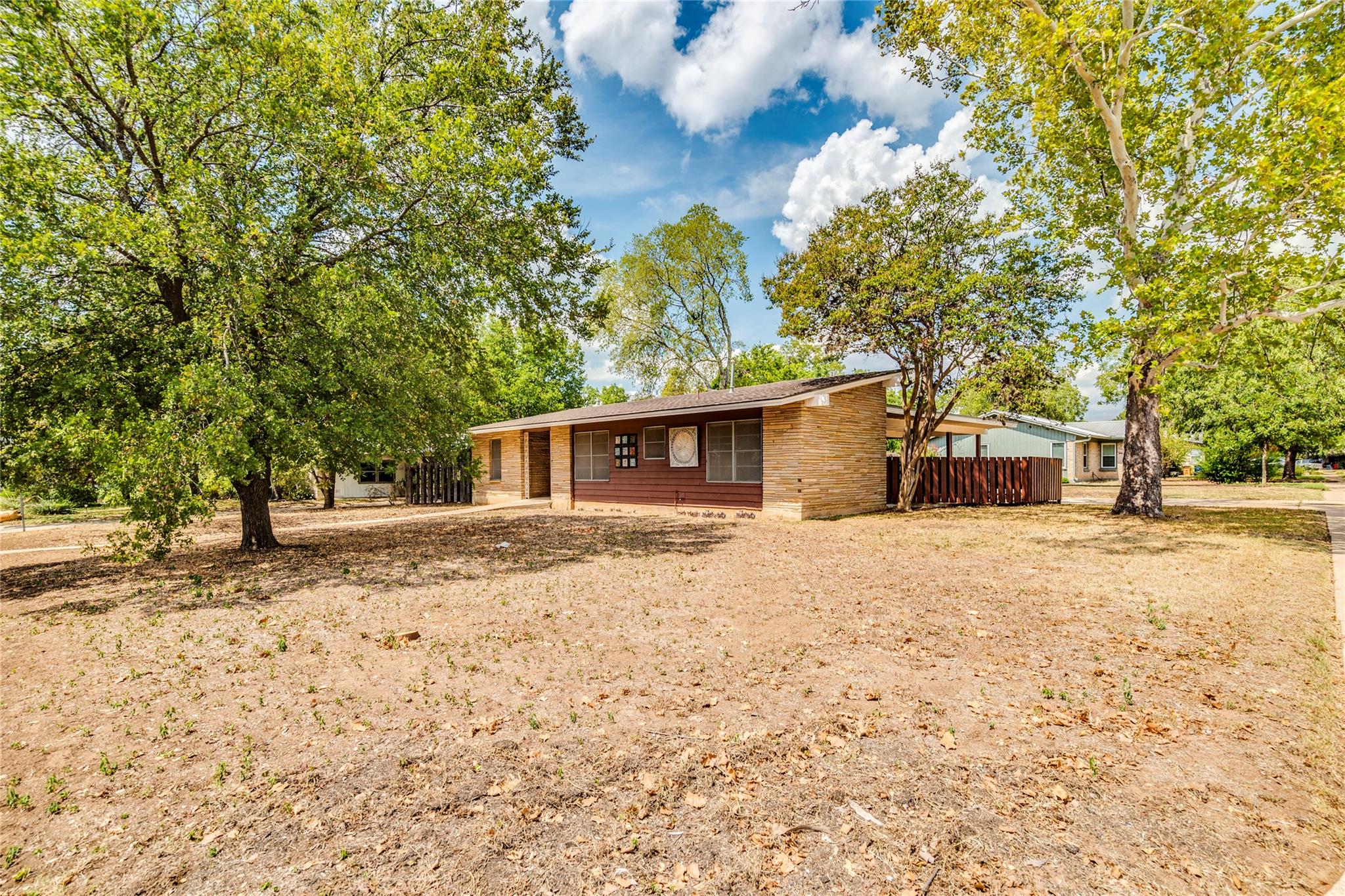 4622 Philco DR
