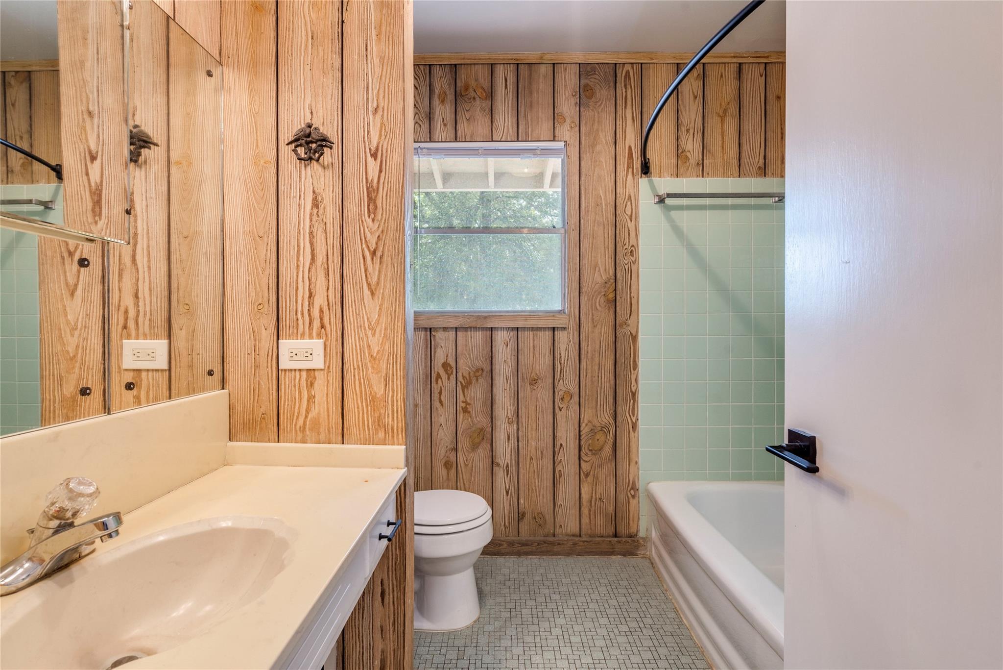 4622 Philco DR