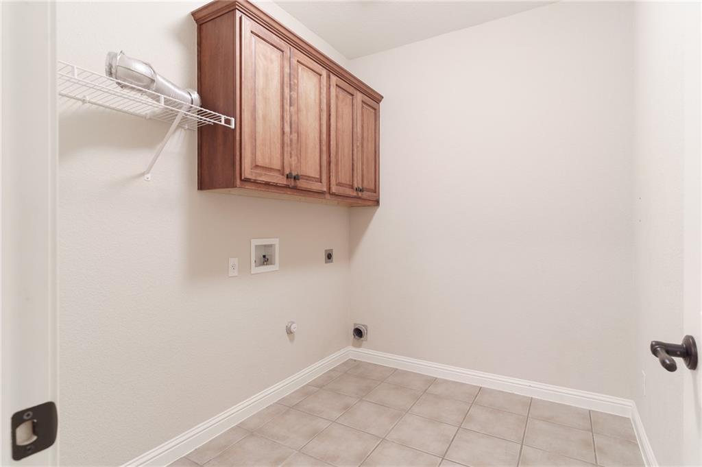 1411 River Birch WAY