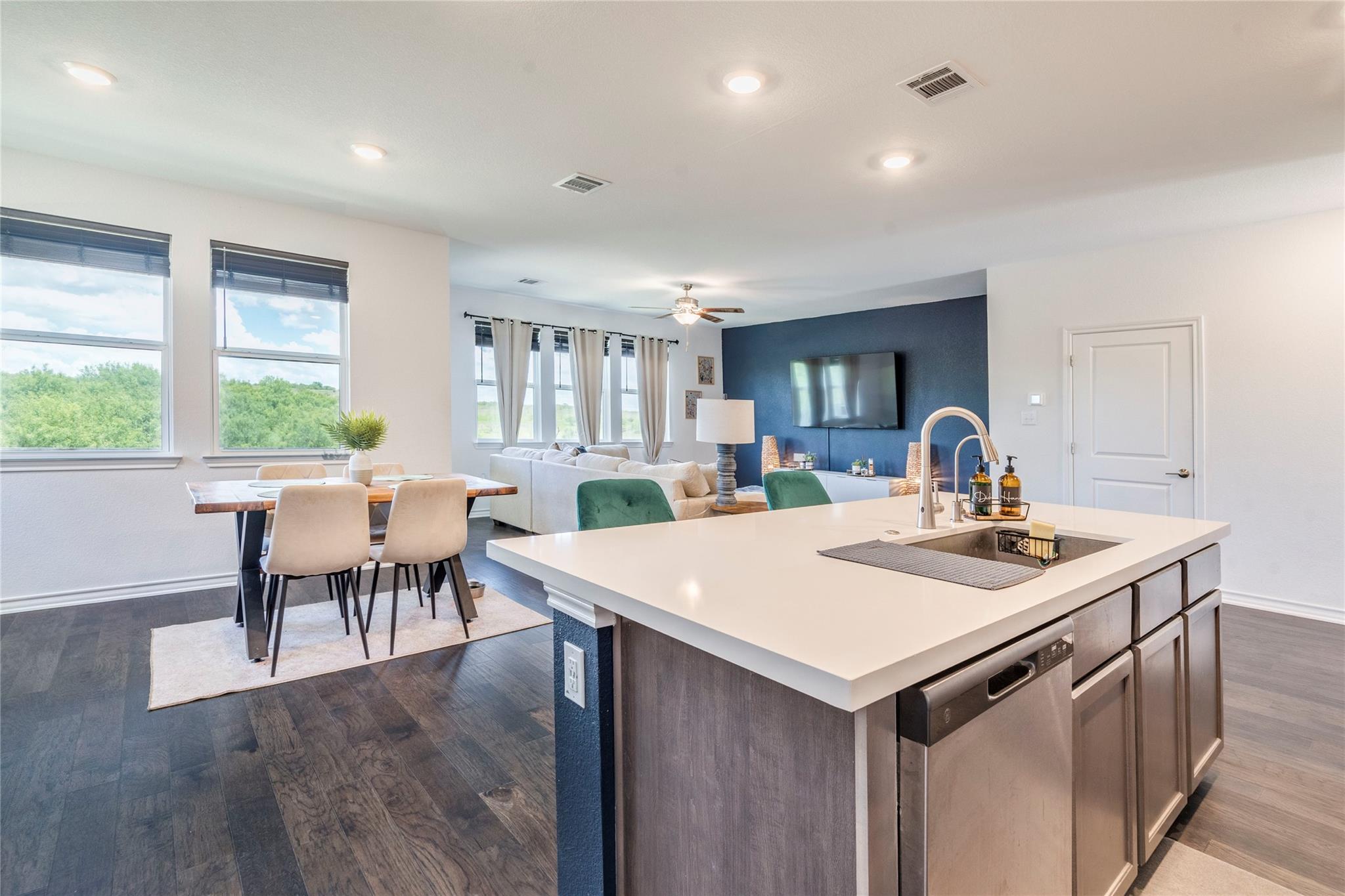 572 Pepperbark LOOP