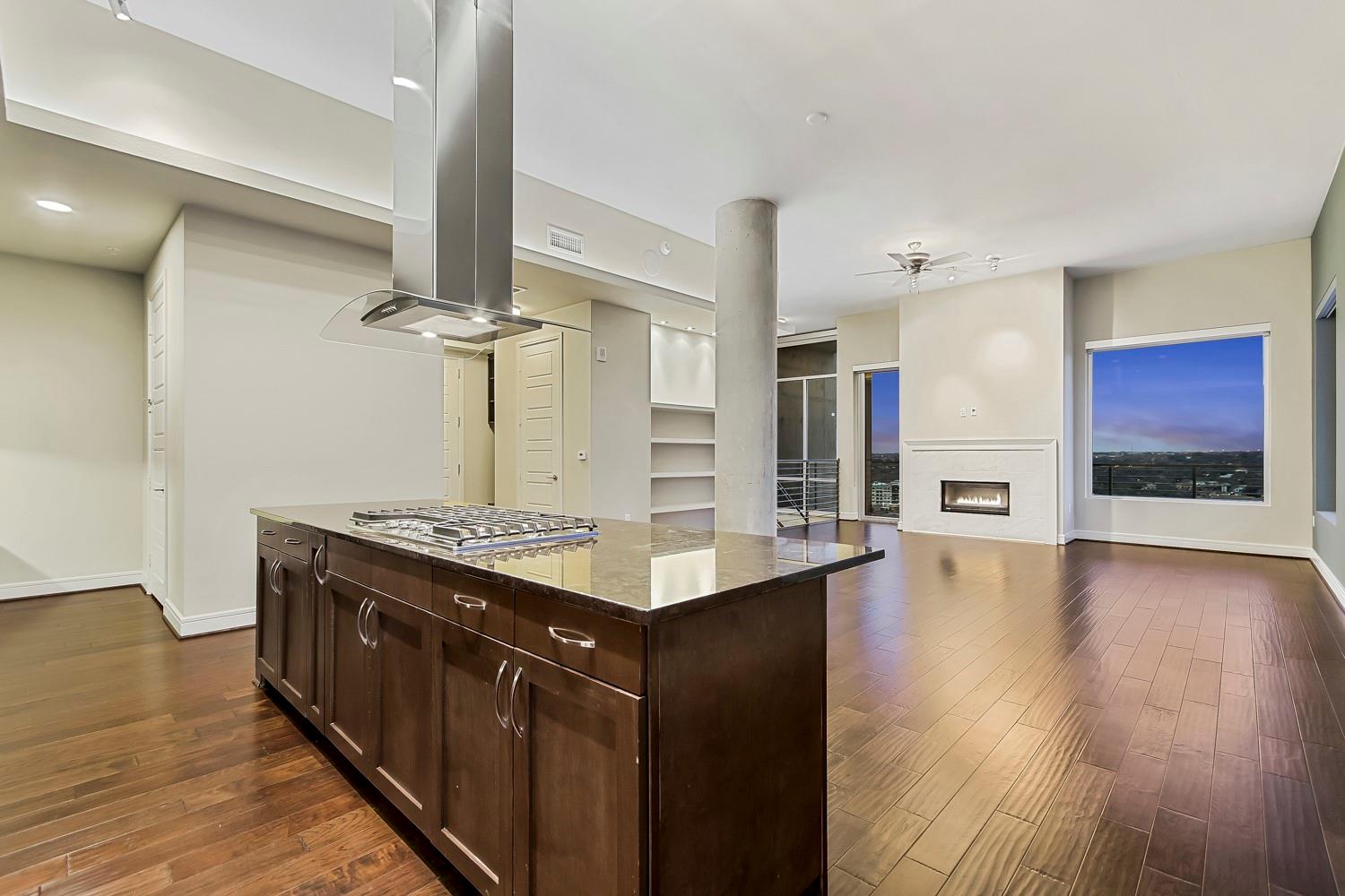 214 Barton Springs RD # 1909