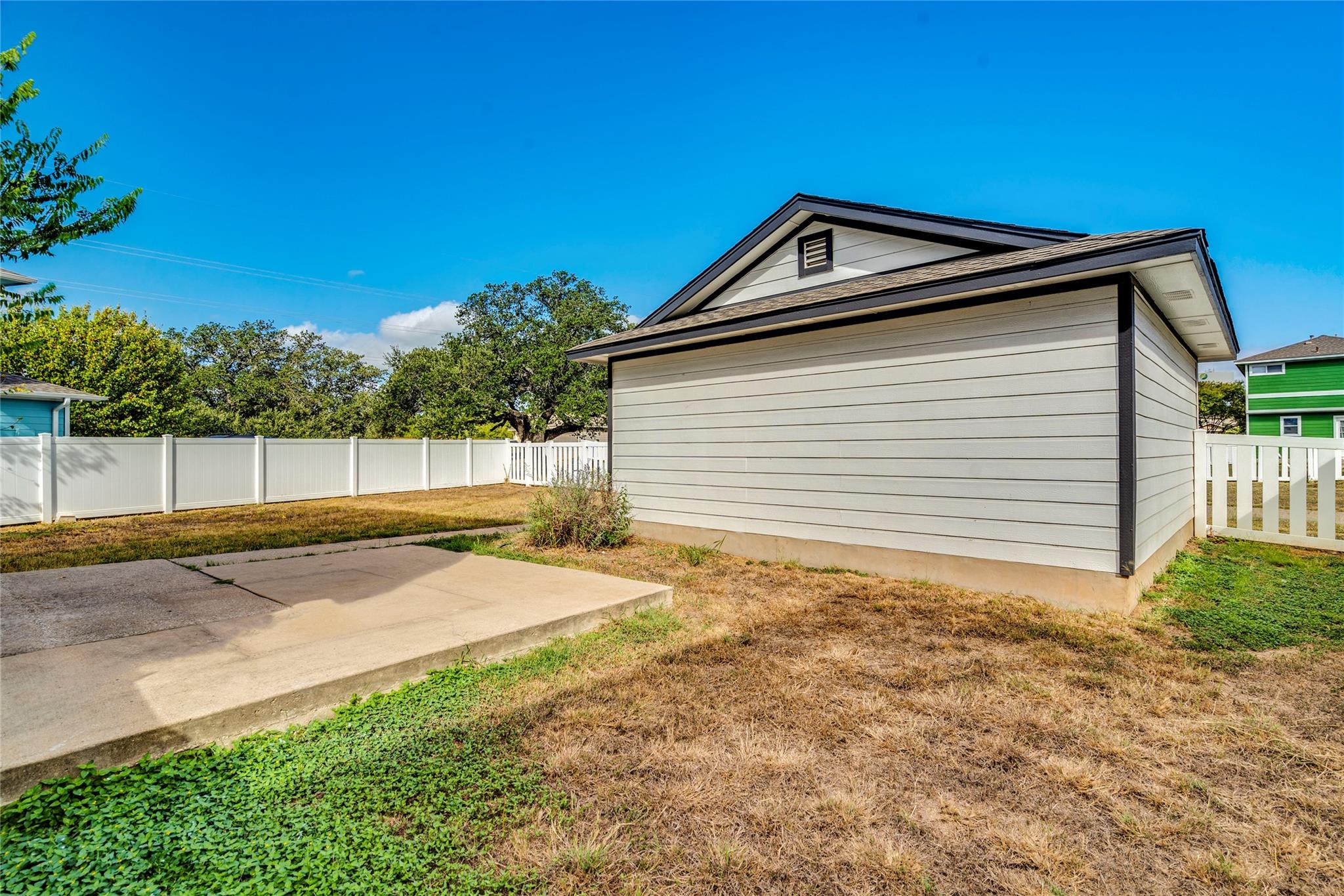 1521 Davis Mountain LOOP