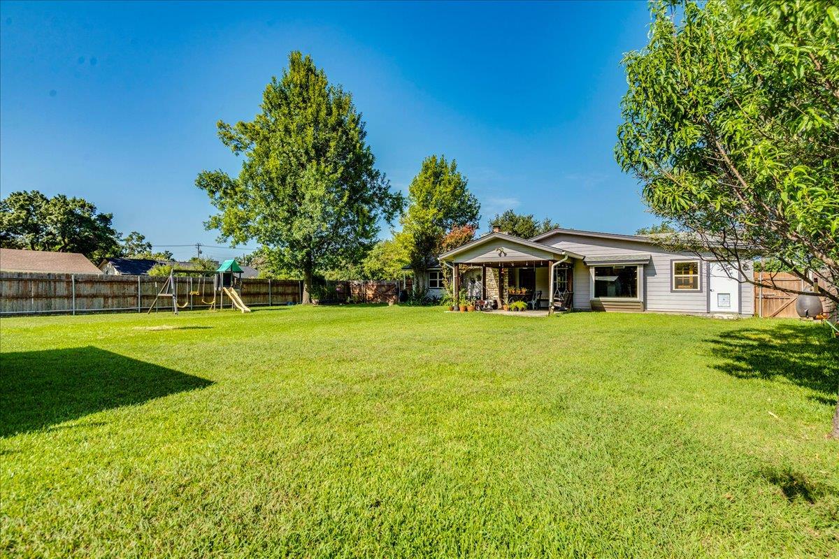 13311 Briar Hollow DR