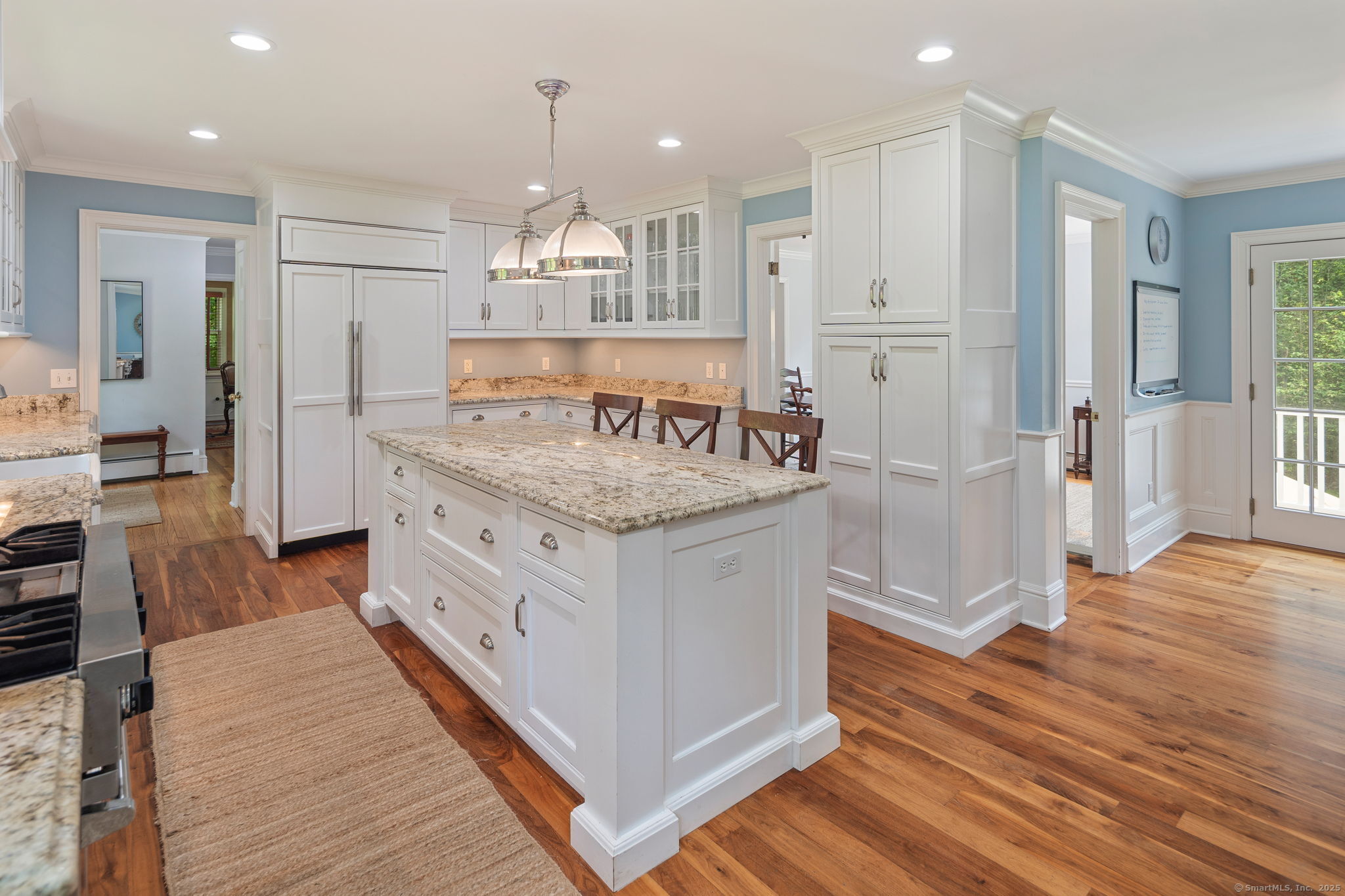 37 Woodridge Circle