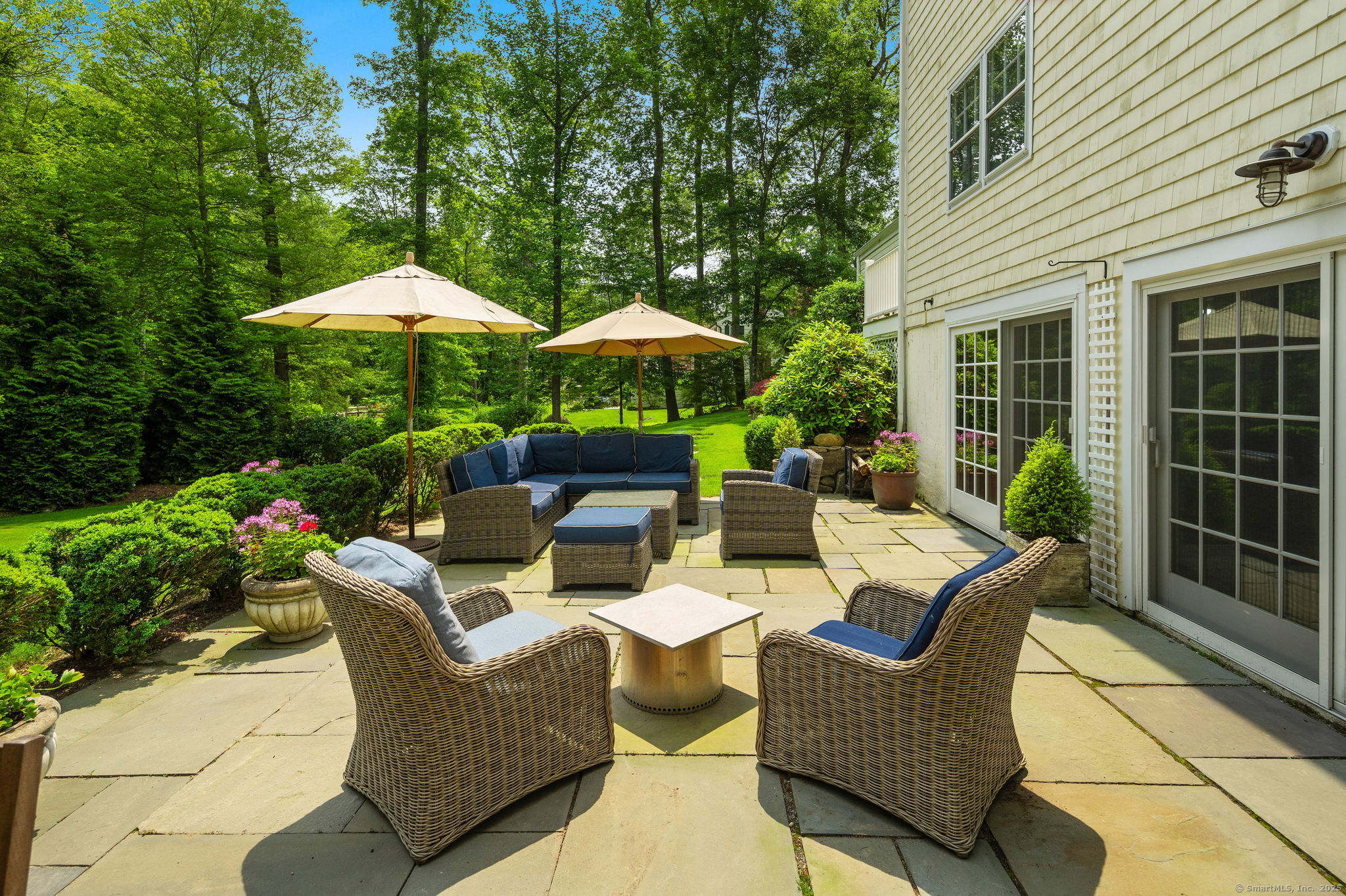 37 Woodridge Circle