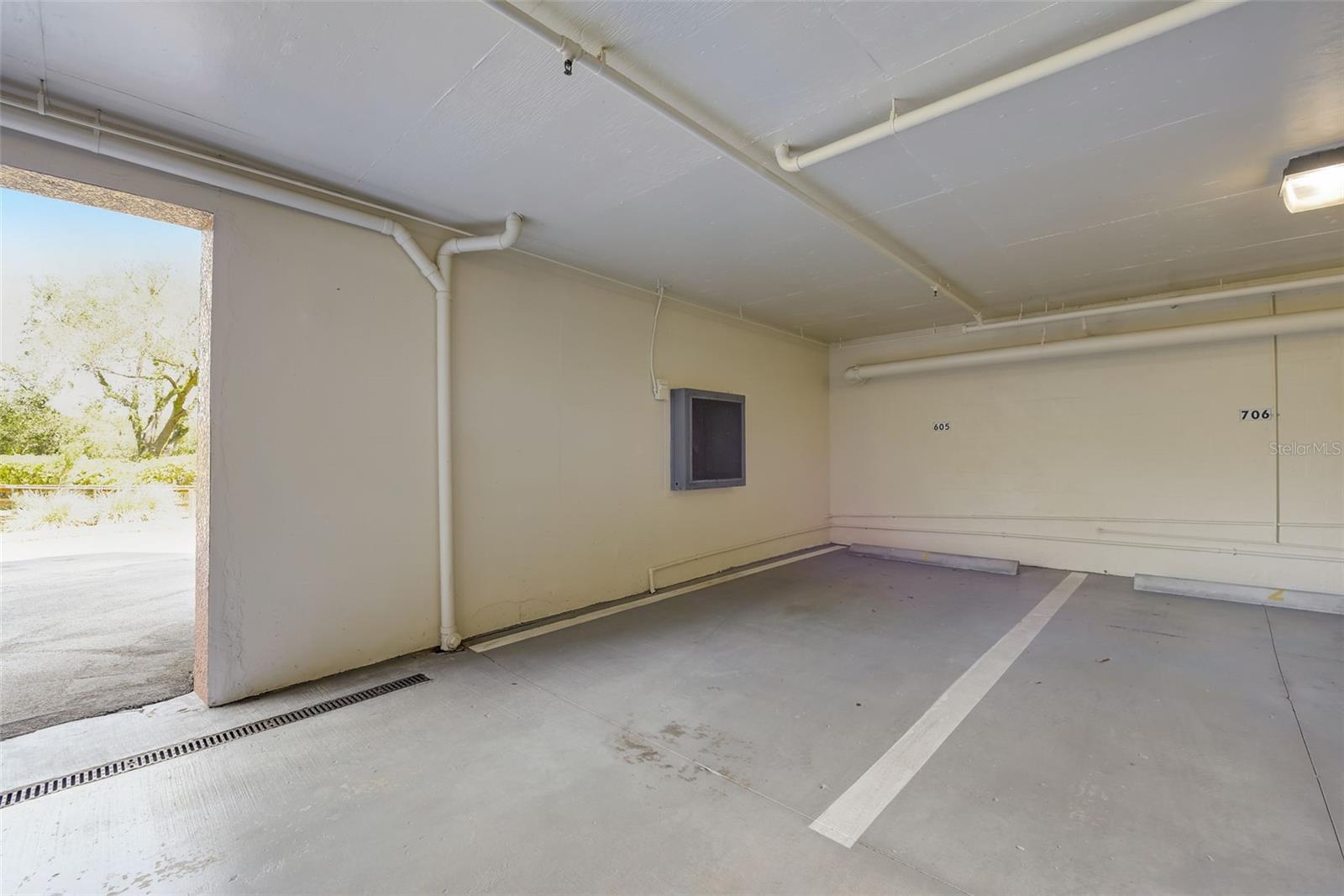 2715 TERRA CEIA BAY BLVD #605