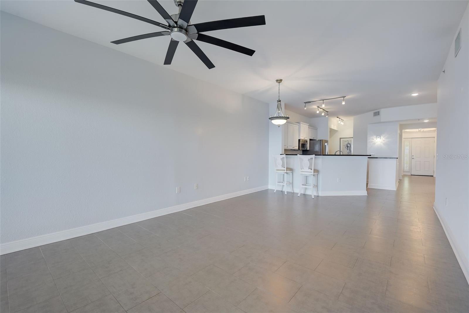 2715 TERRA CEIA BAY BLVD #605