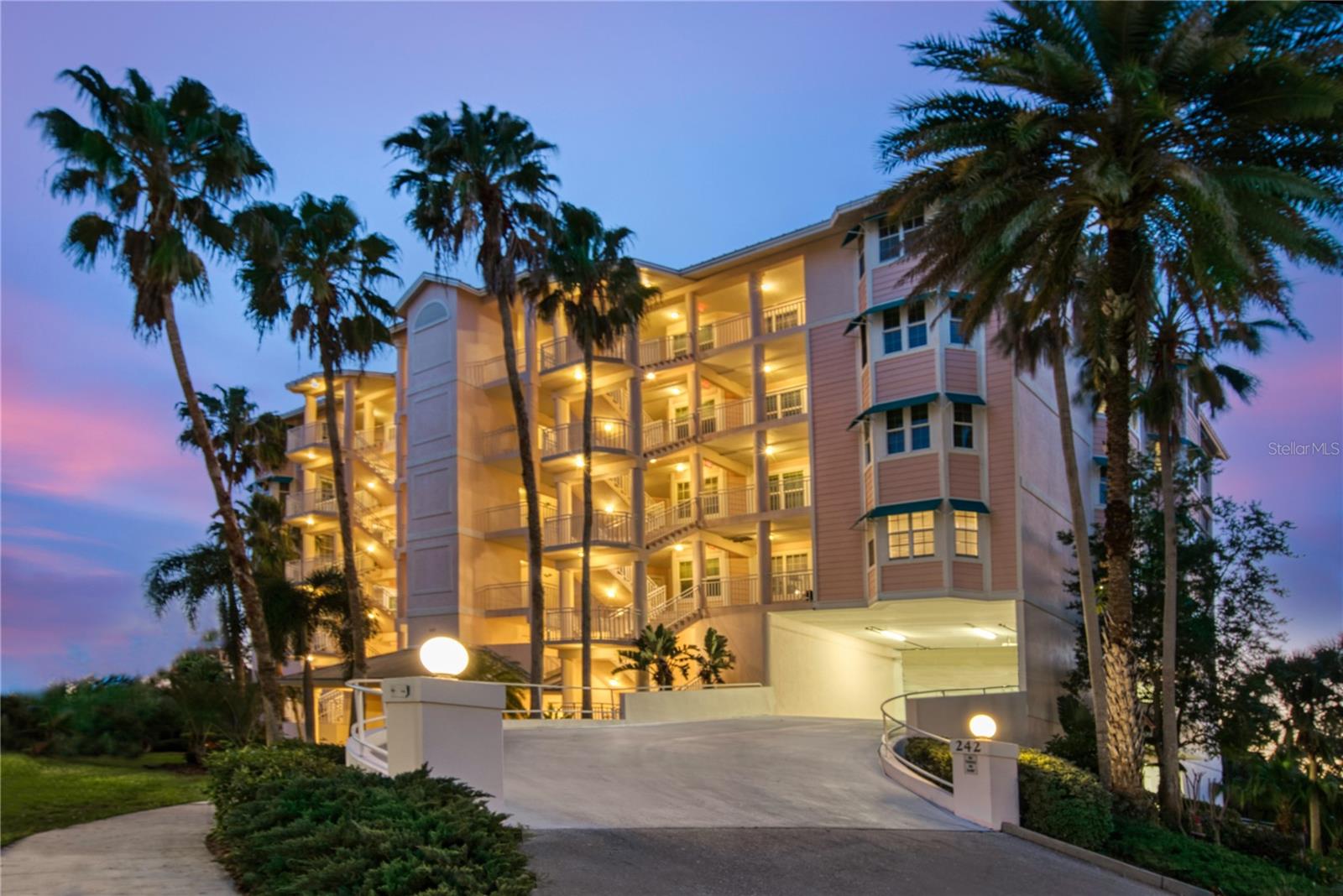 242 HIDDEN BAY DR #304