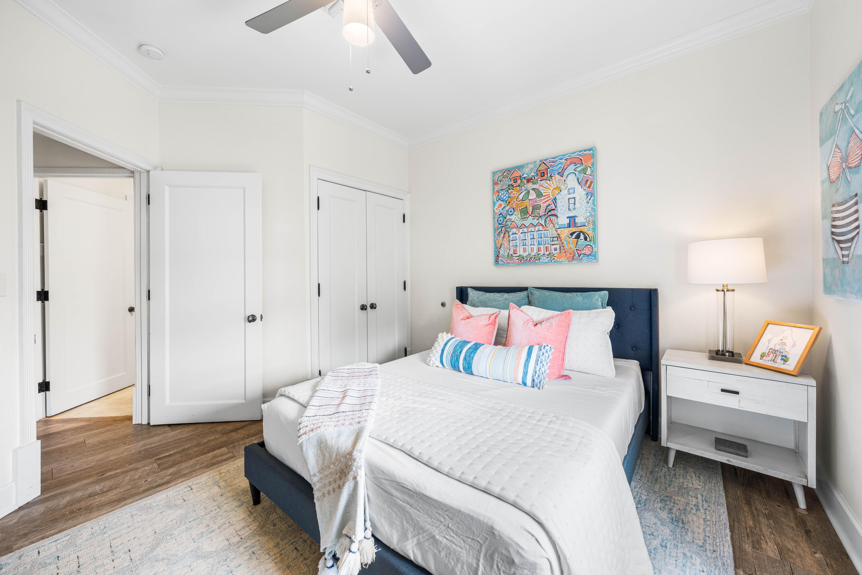 34 N Barrett Square # 2D