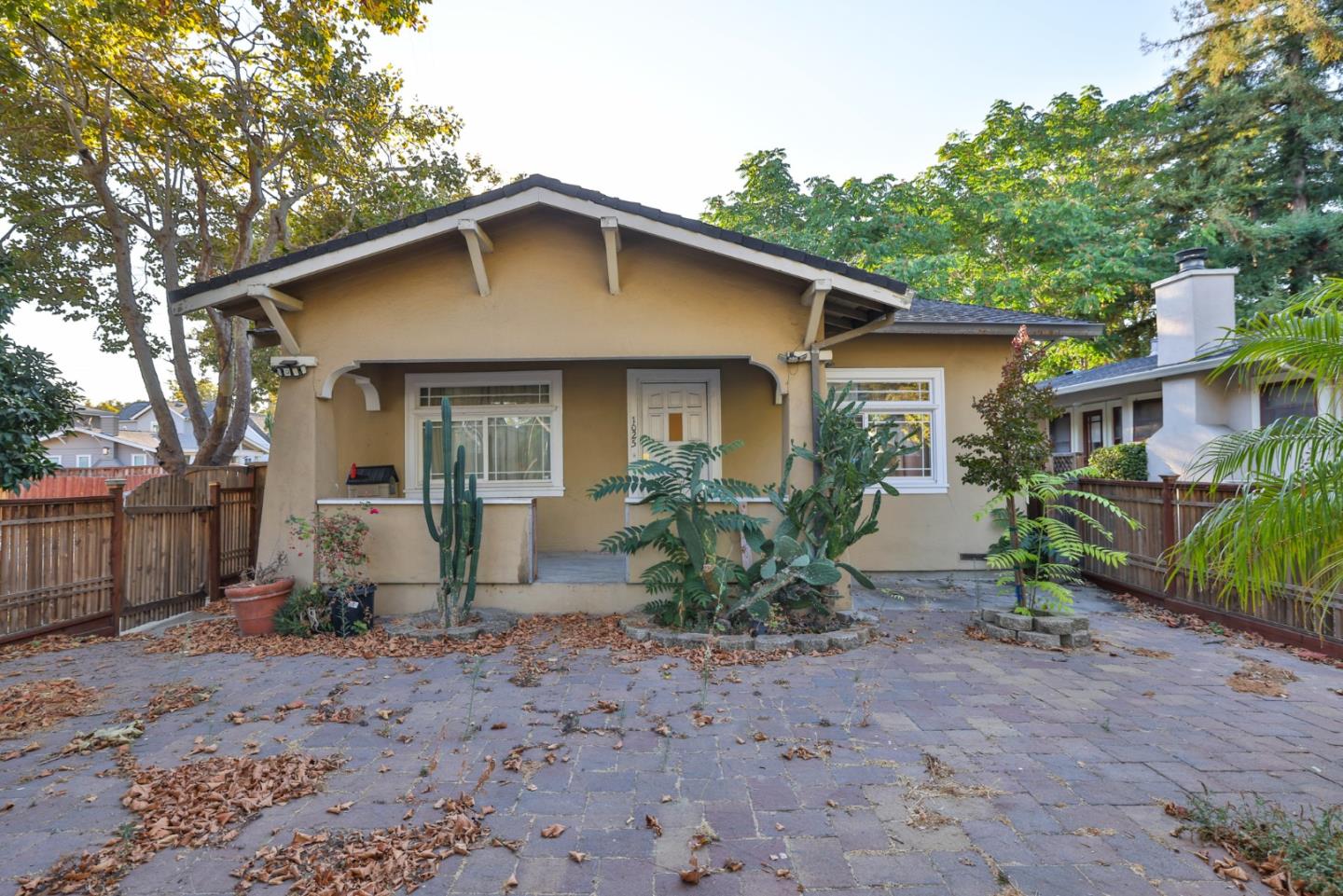 1025 Delmas Avenue