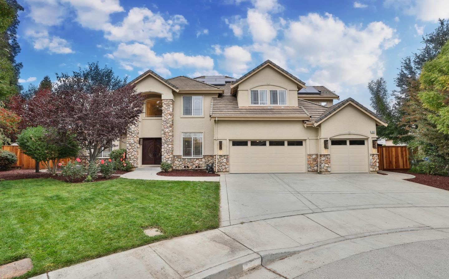 17017 Heatherwood Way