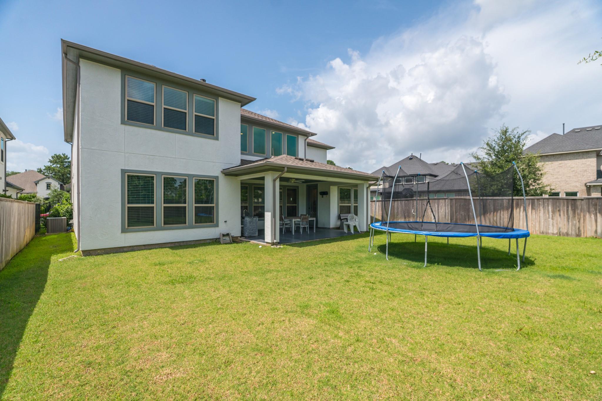 40 Snowdrop Lily Drive