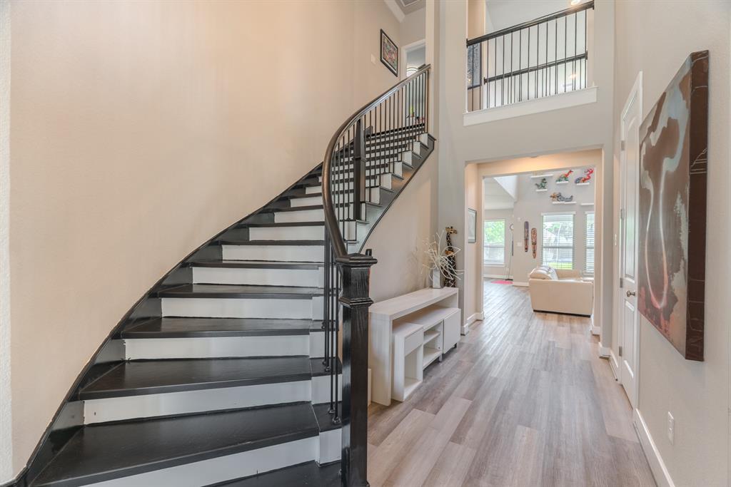 40 Snowdrop Lily Drive