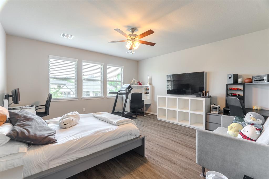 40 Snowdrop Lily Drive