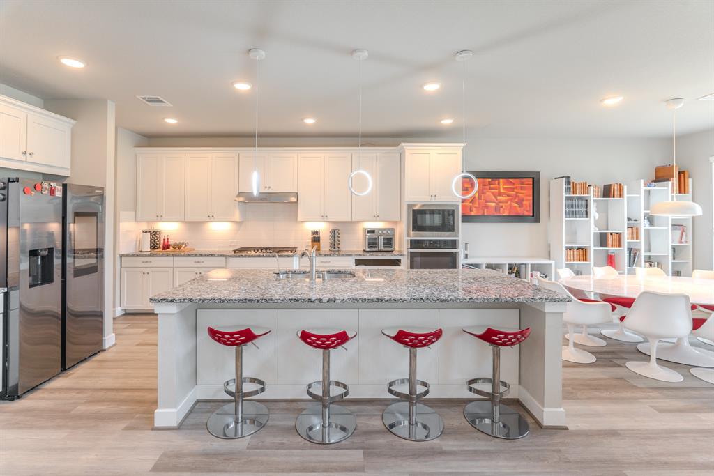 40 Snowdrop Lily Drive