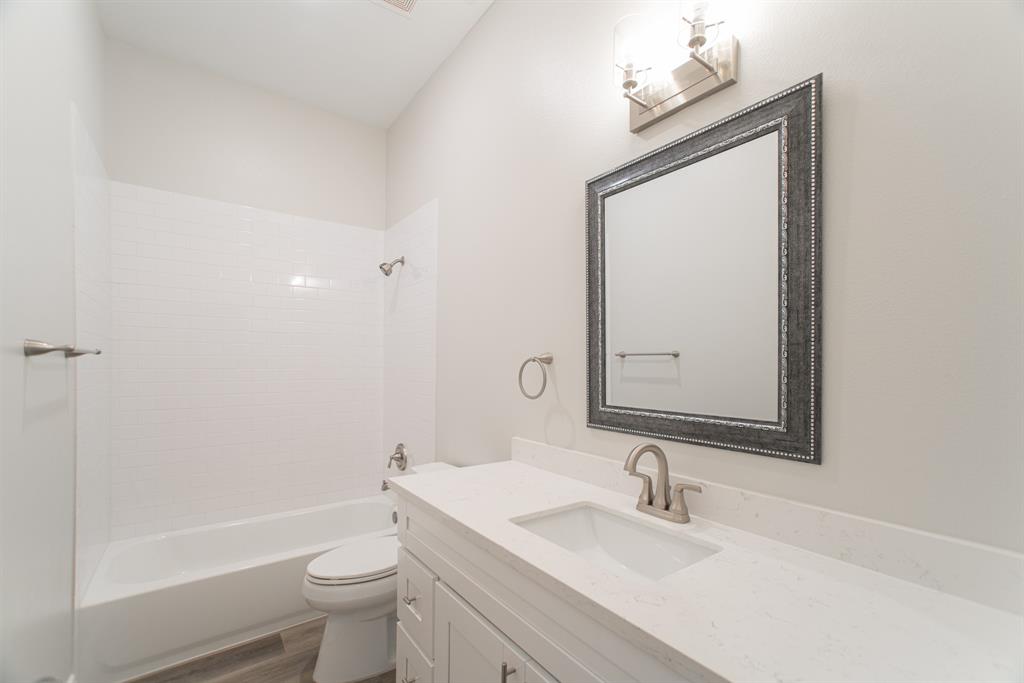 504 Nursery Road # 3202