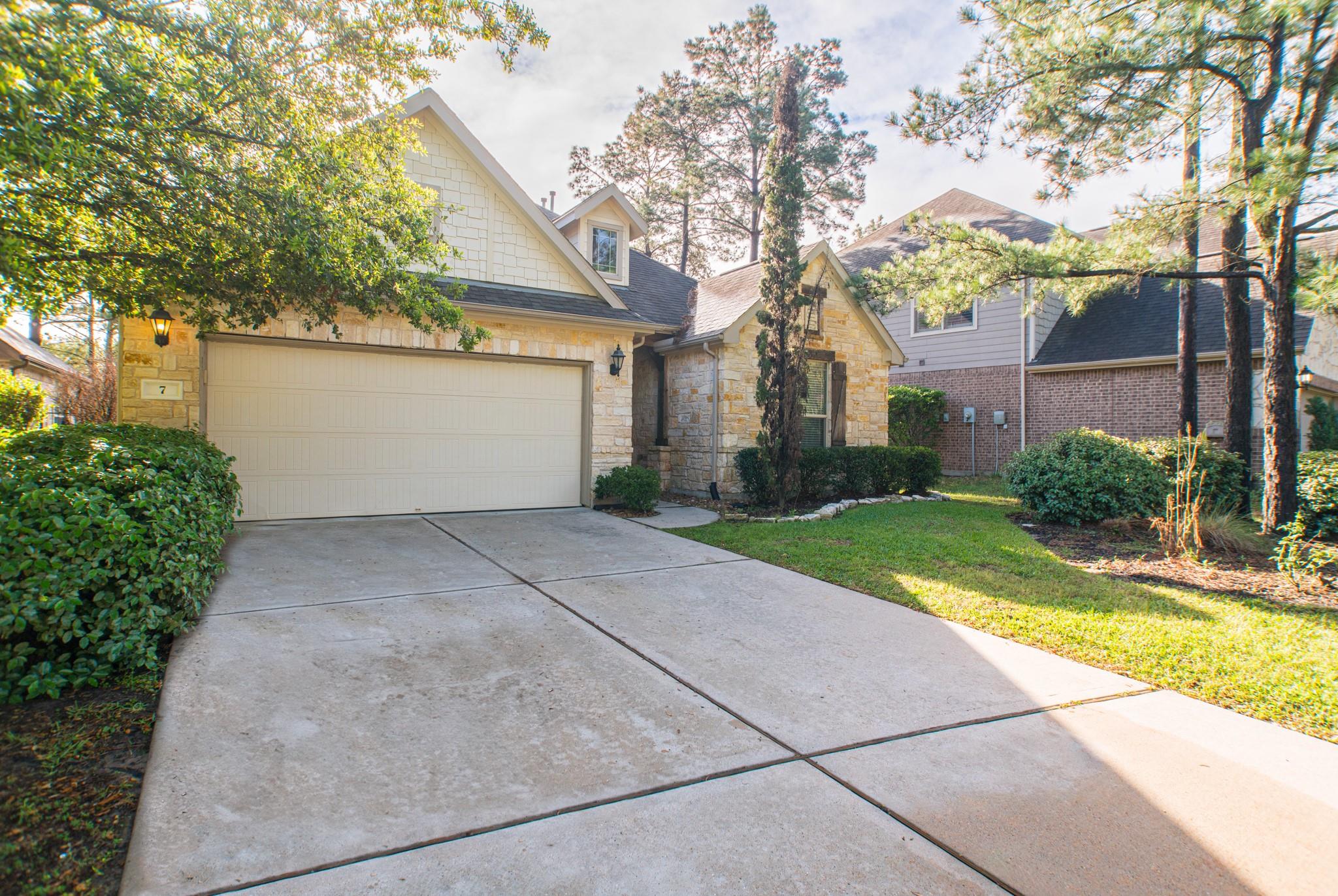 7 E Deer River Circle