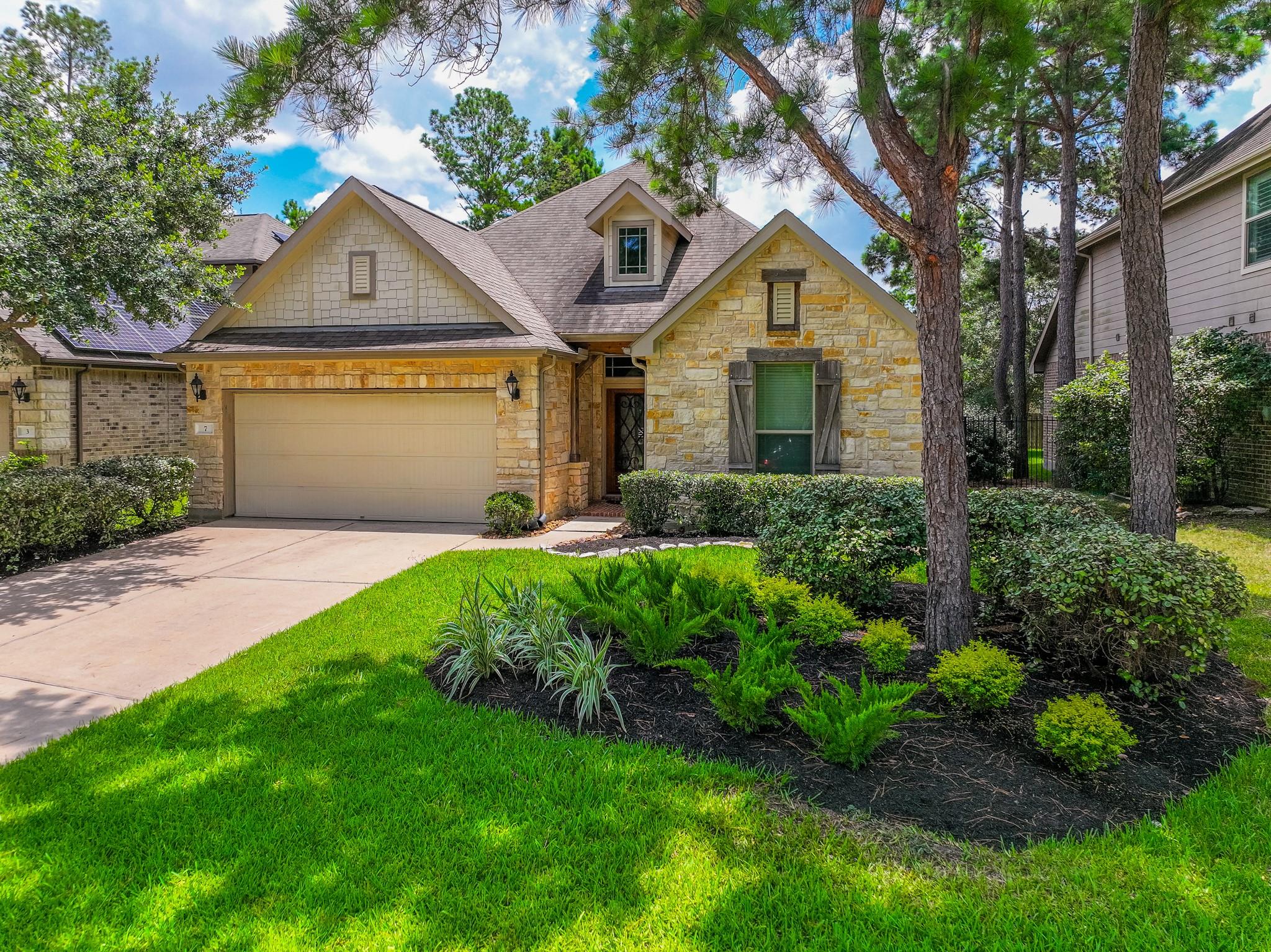 7 E Deer River Circle
