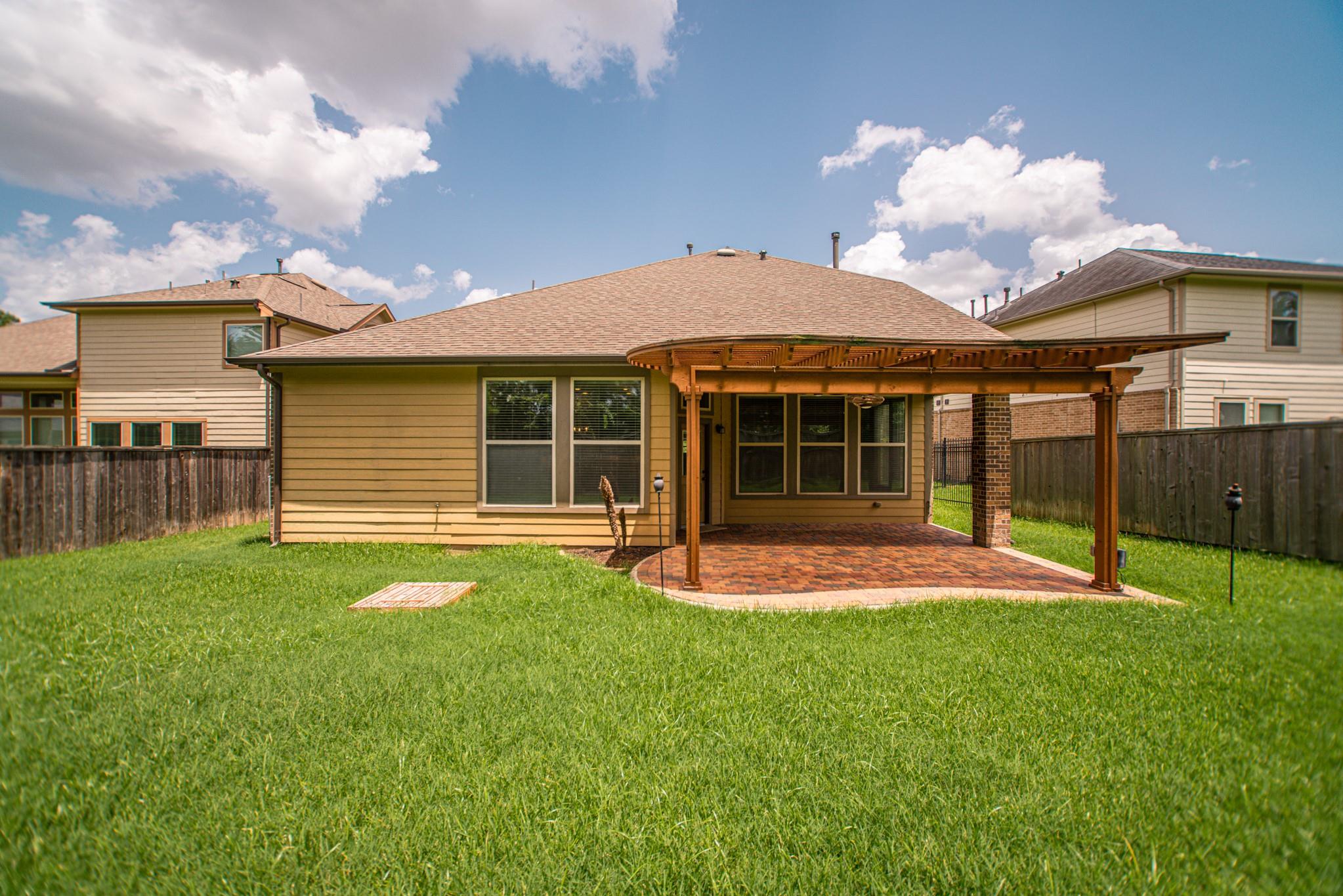 74 S Sawbridge Circle, The Woodlands