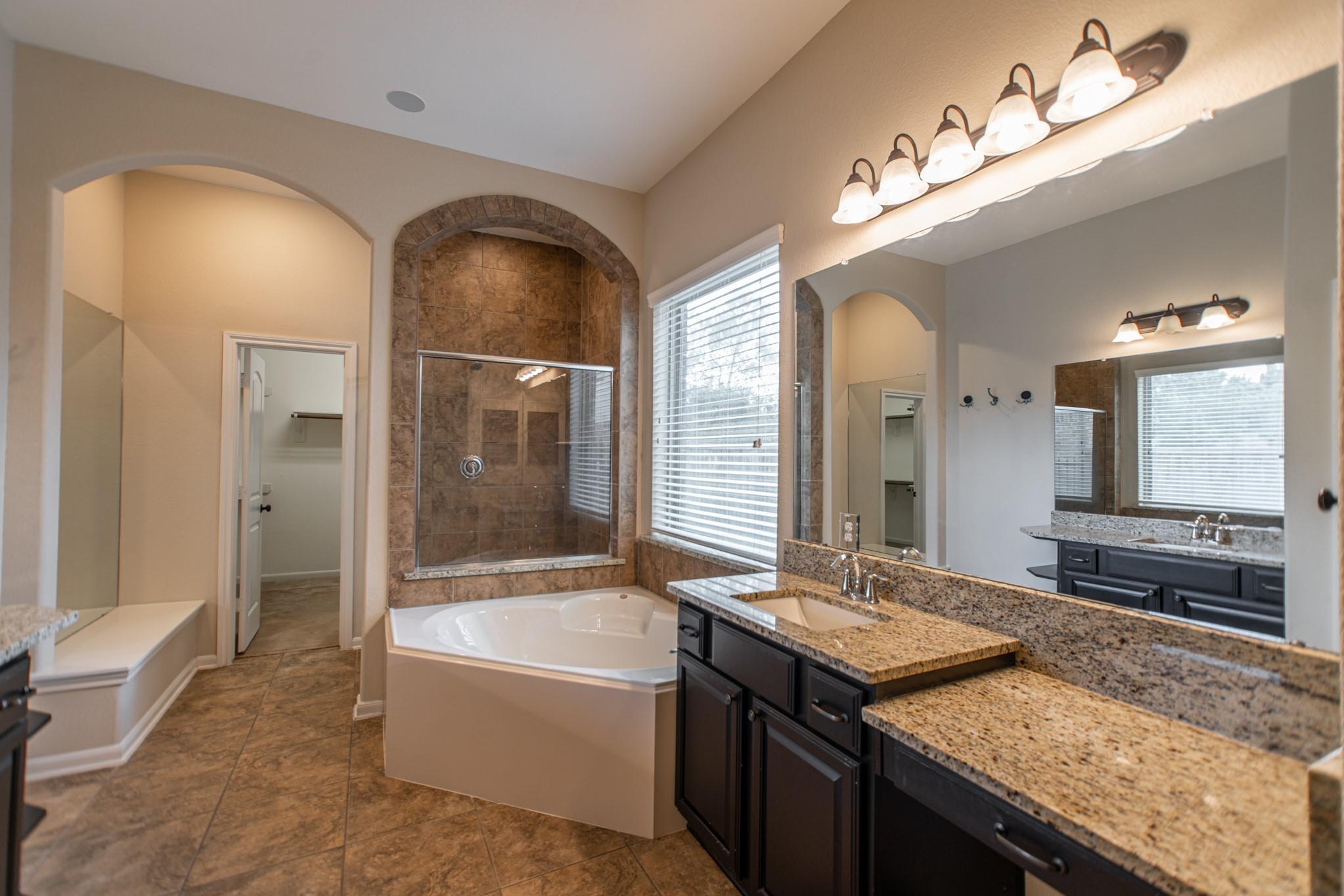 74 S Sawbridge Circle, The Woodlands