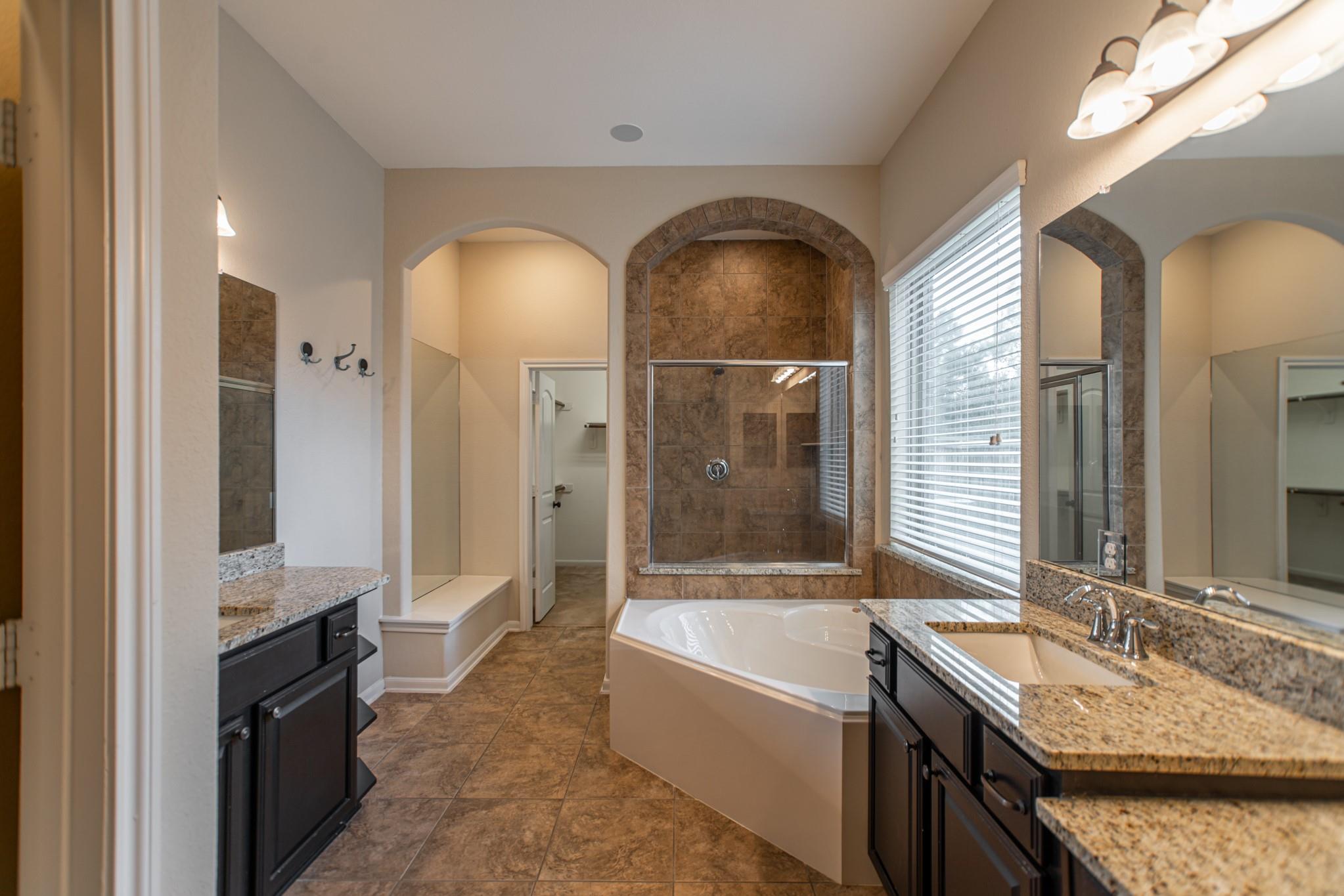 74 S Sawbridge Circle, The Woodlands