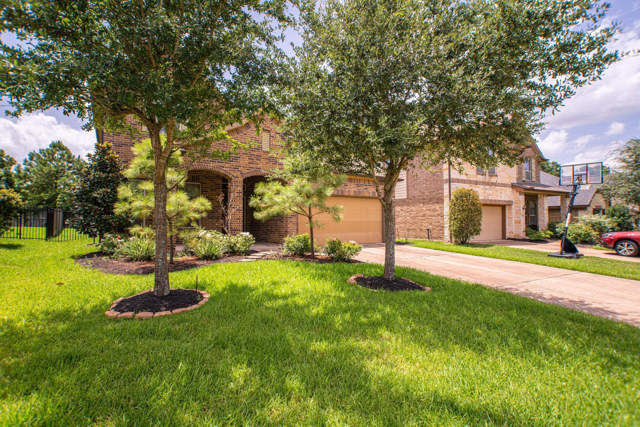 74 S Sawbridge Circle, The Woodlands