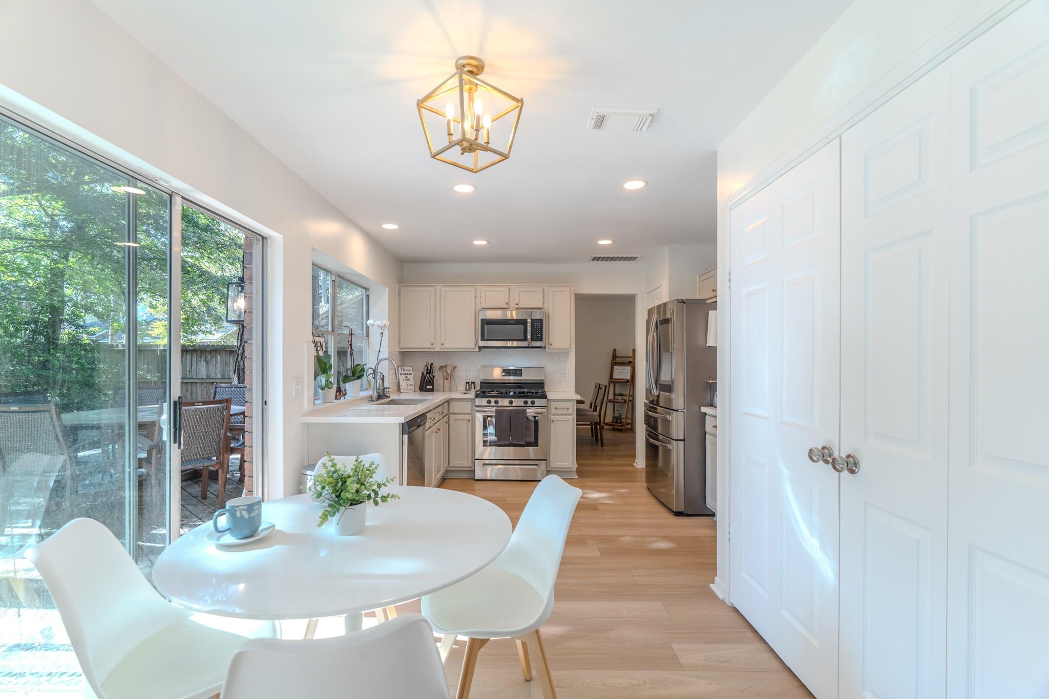 18 Cottage Grove Place