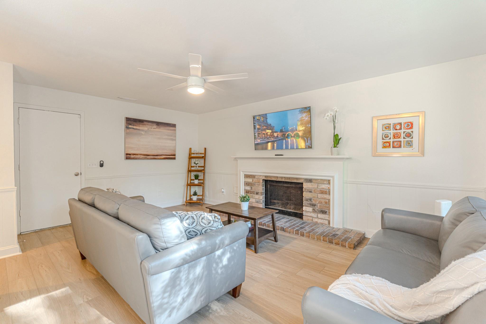 18 Cottage Grove Place