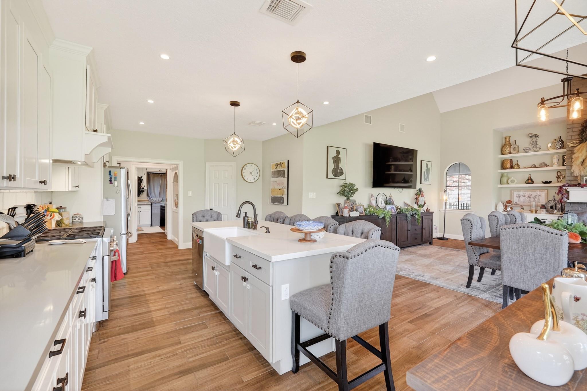 24710 Creekview Drive