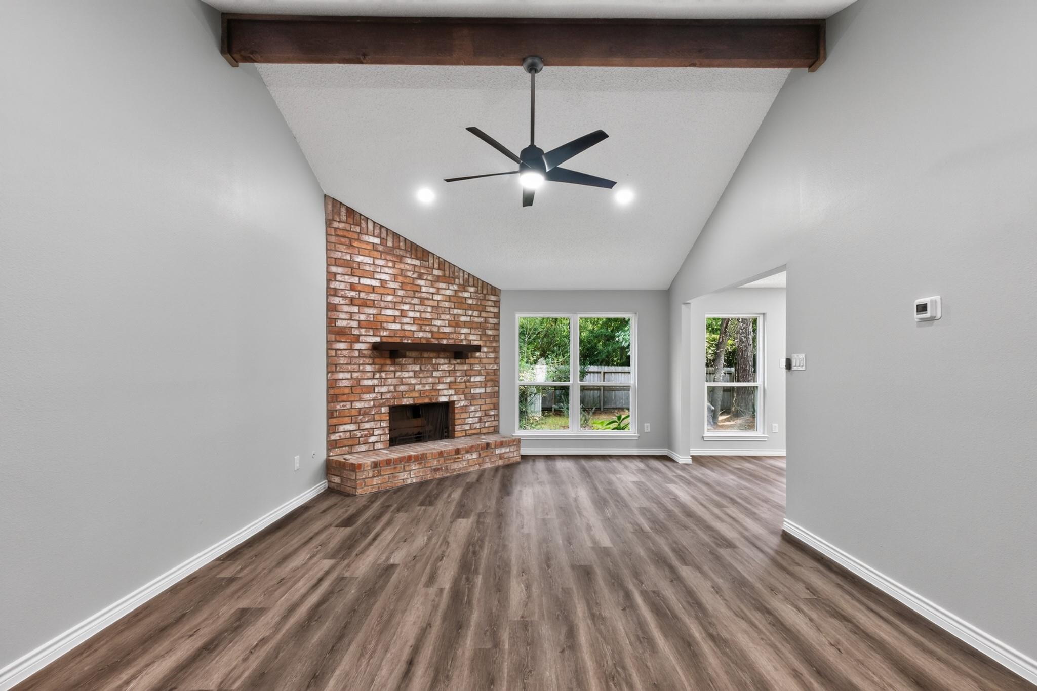 106 N Woodstock Circle Drive