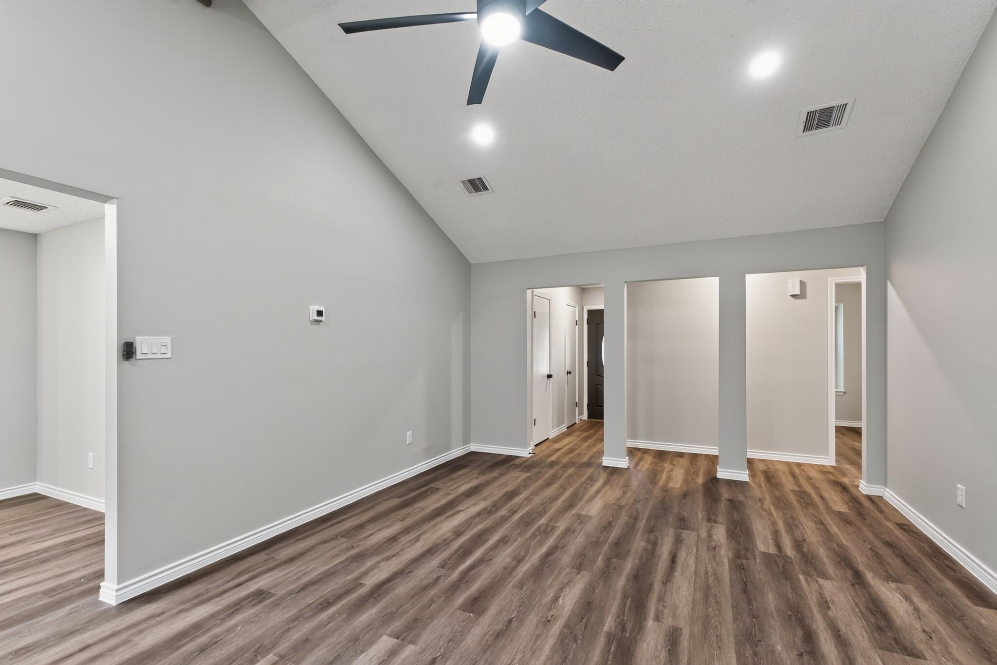 106 N Woodstock Circle Drive