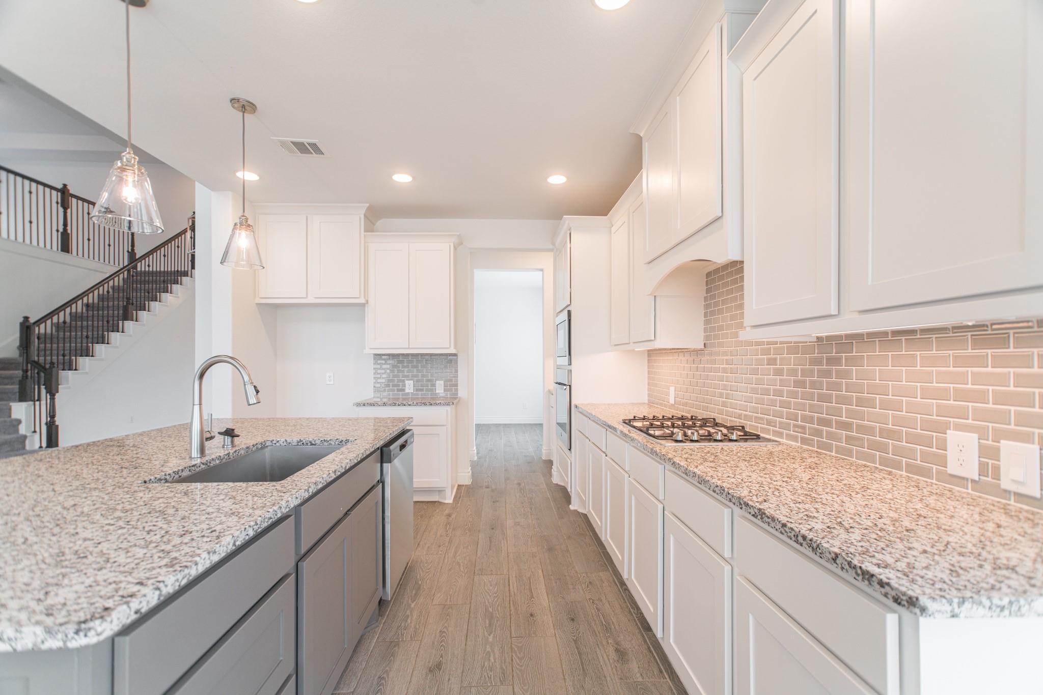 9430 Stablewood Lakes Lane