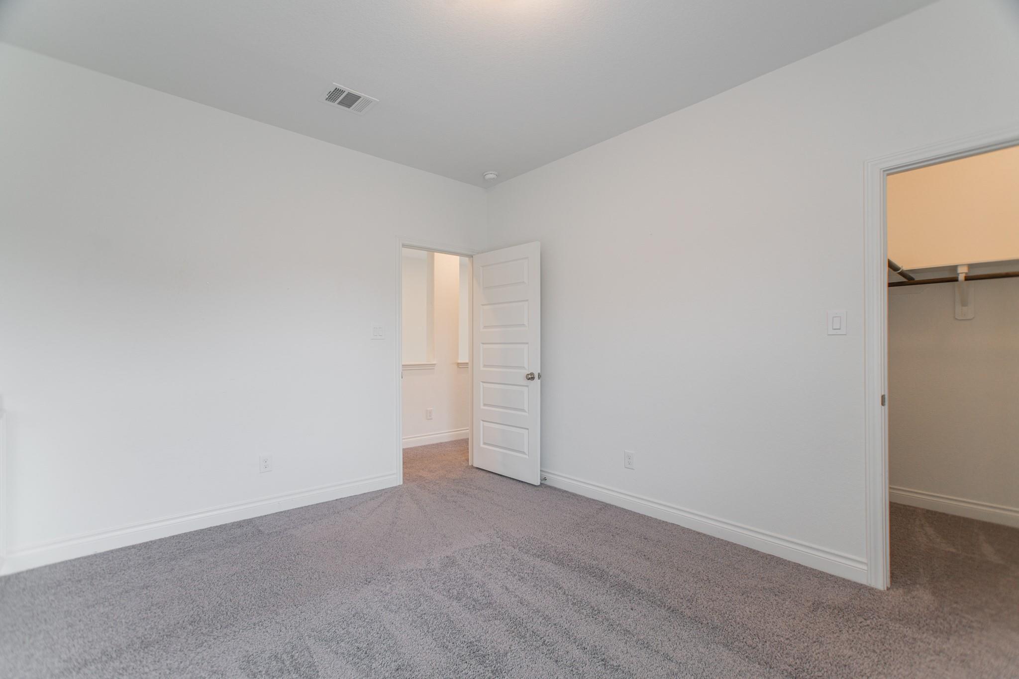 9430 Stablewood Lakes Lane